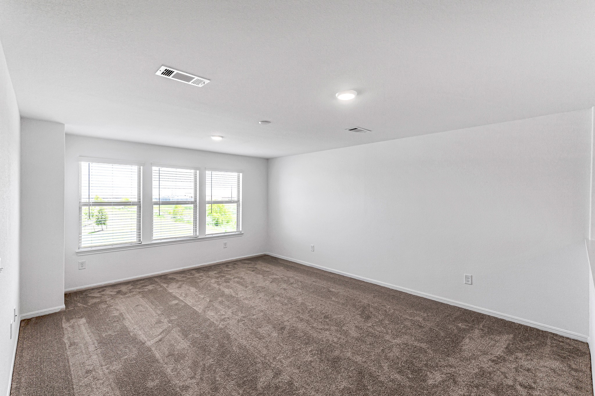 1029 Laguna Cove Drive Property Photo 23
