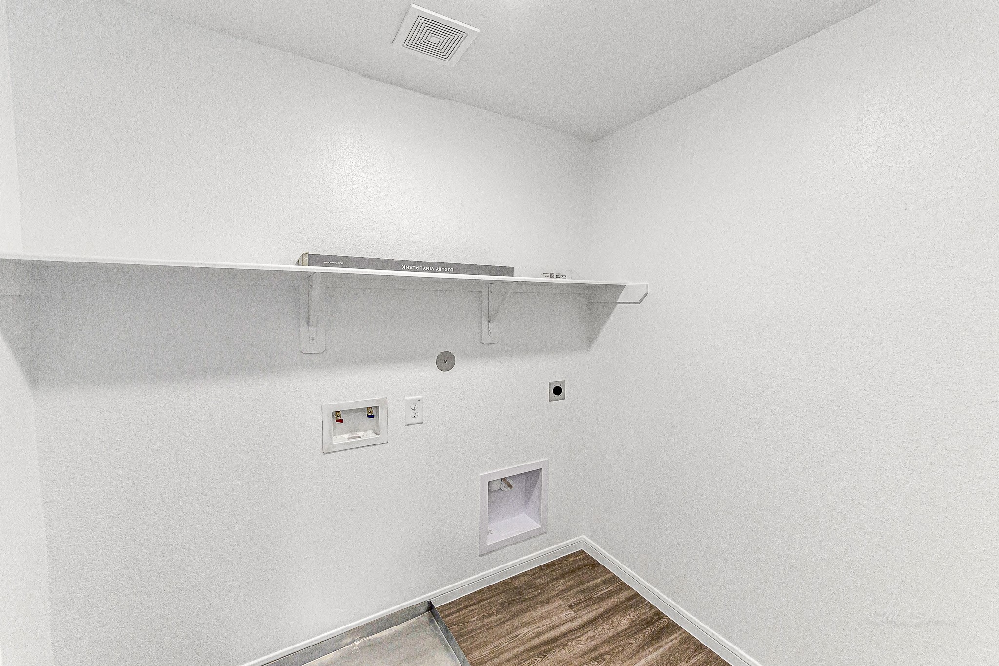 1029 Laguna Cove Drive Property Photo 29