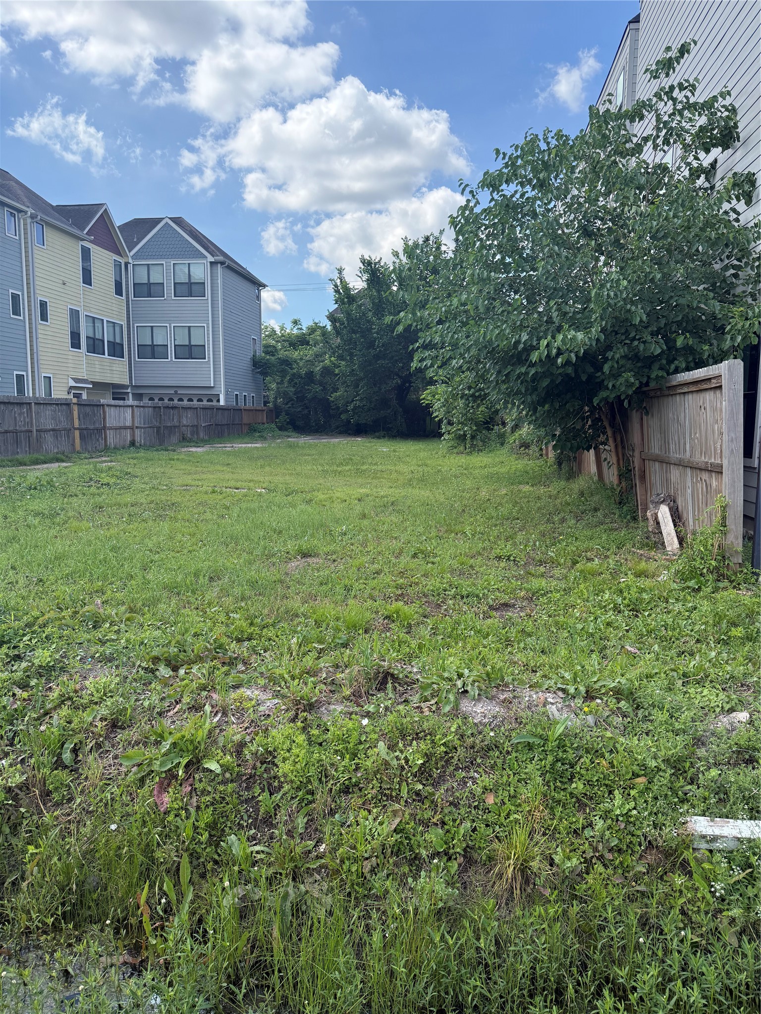 224 W 28th Street Property Photo 1