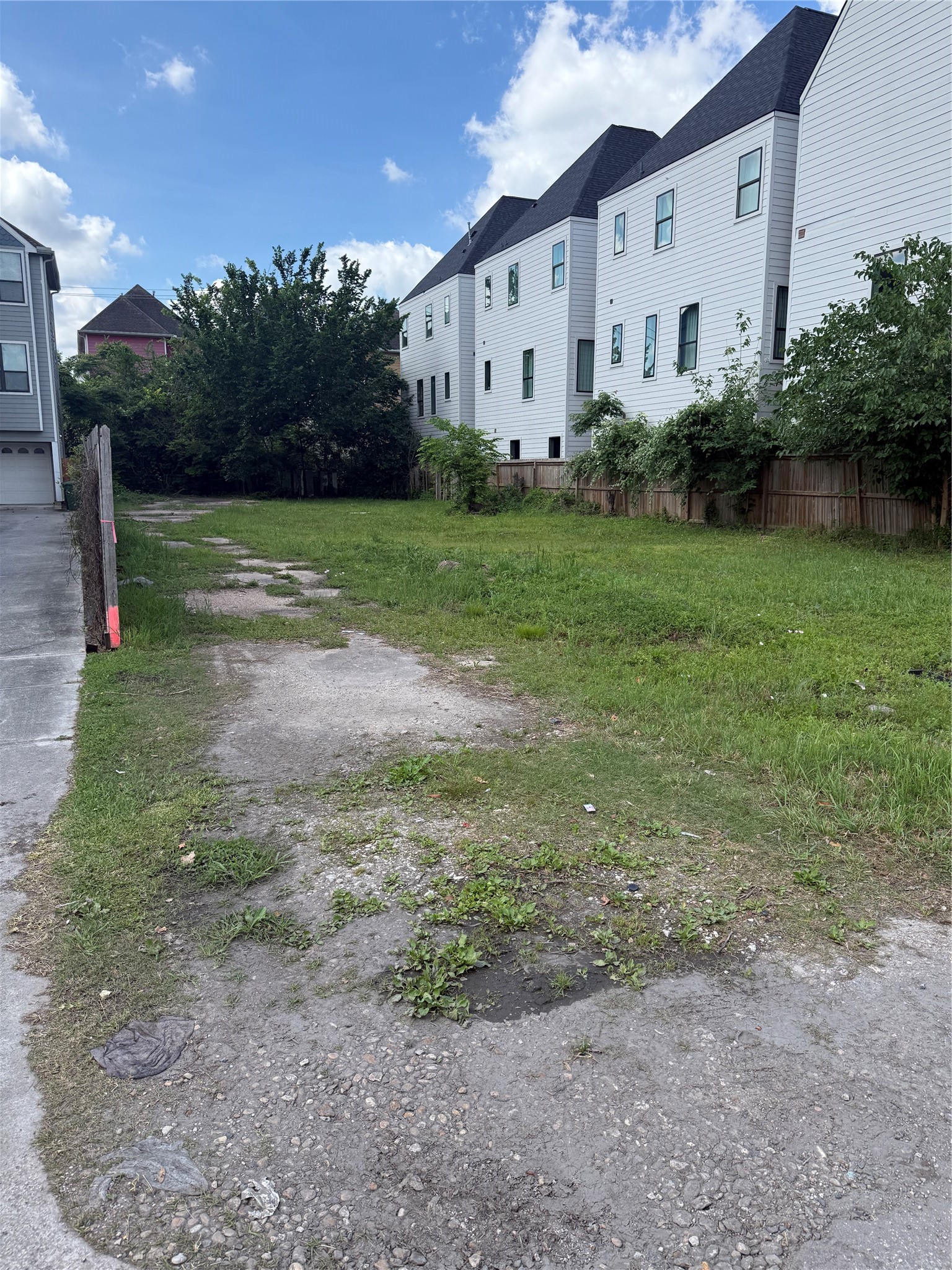 224 W 28th Street Property Photo 4