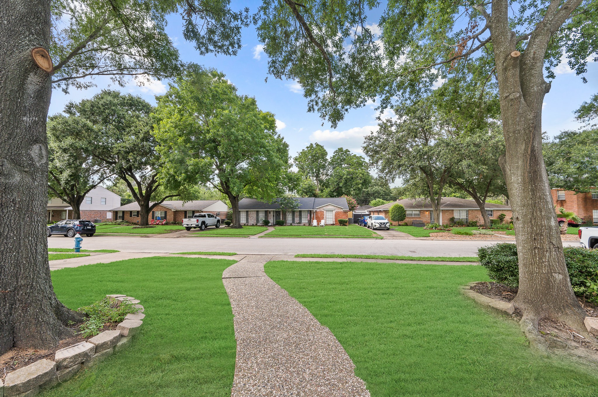 10623 Wickersham Lane Property Photo 4