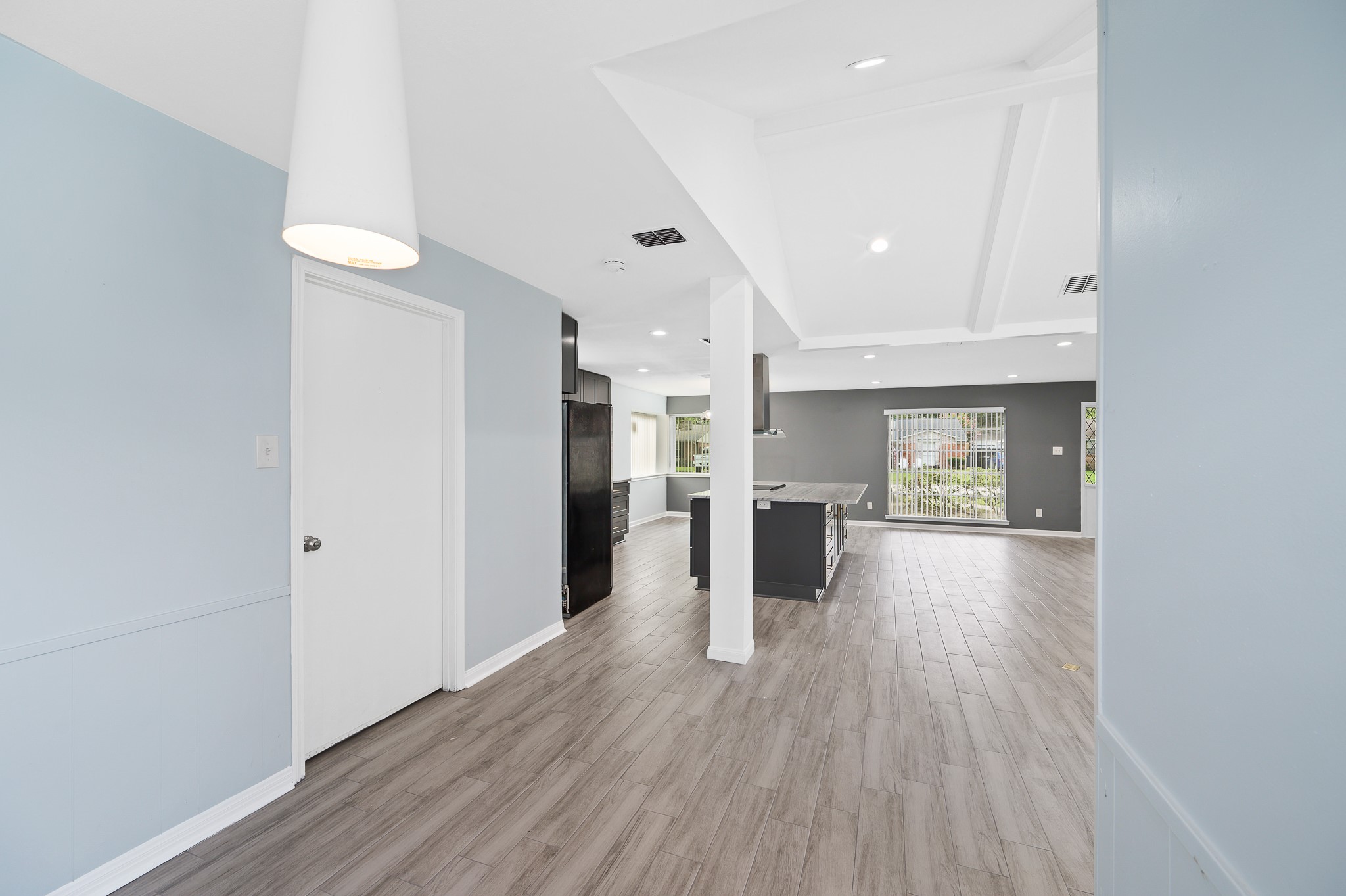 10623 Wickersham Lane Property Photo 13