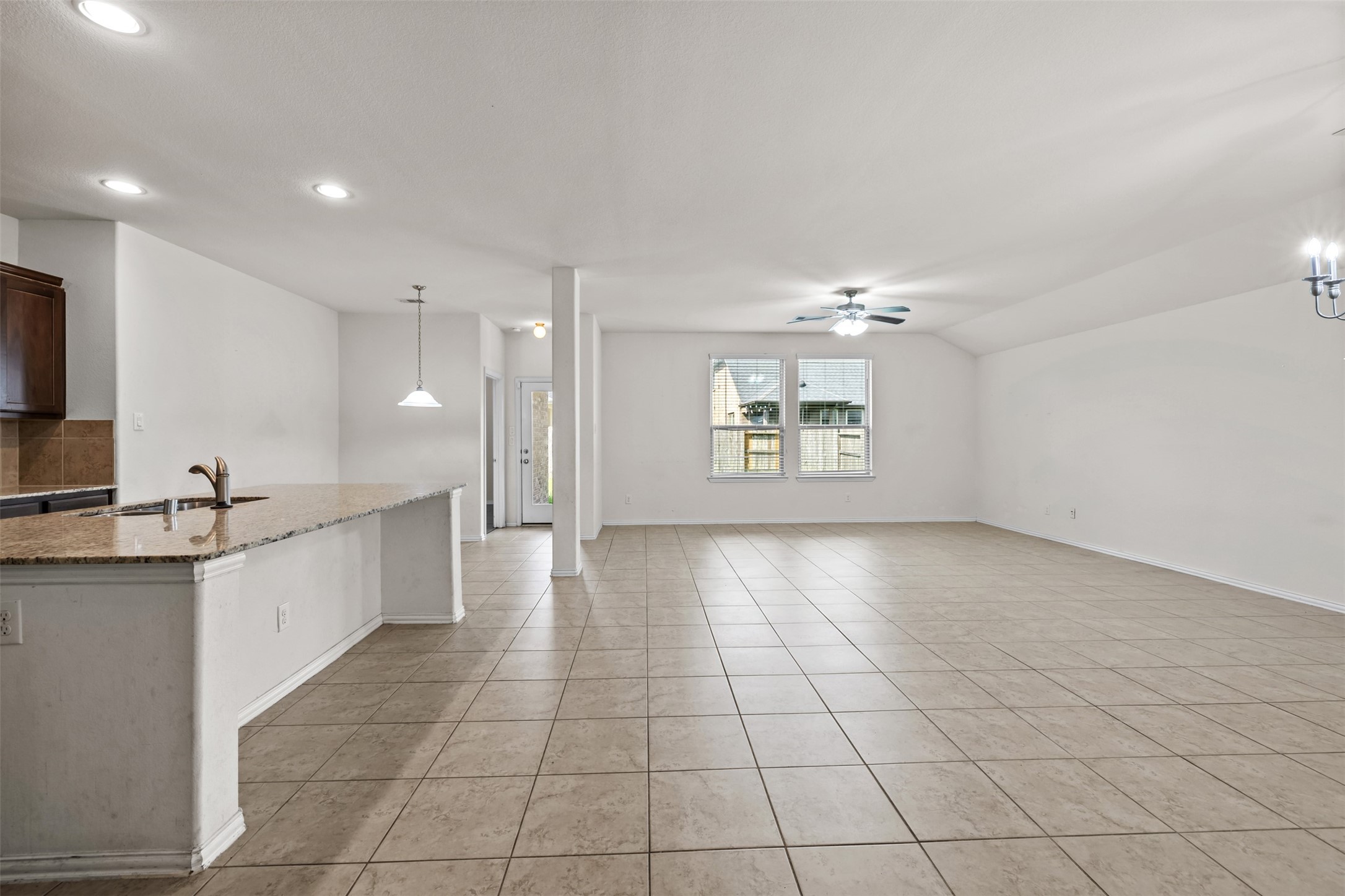 8410 Green Paseo Place Property Photo 5