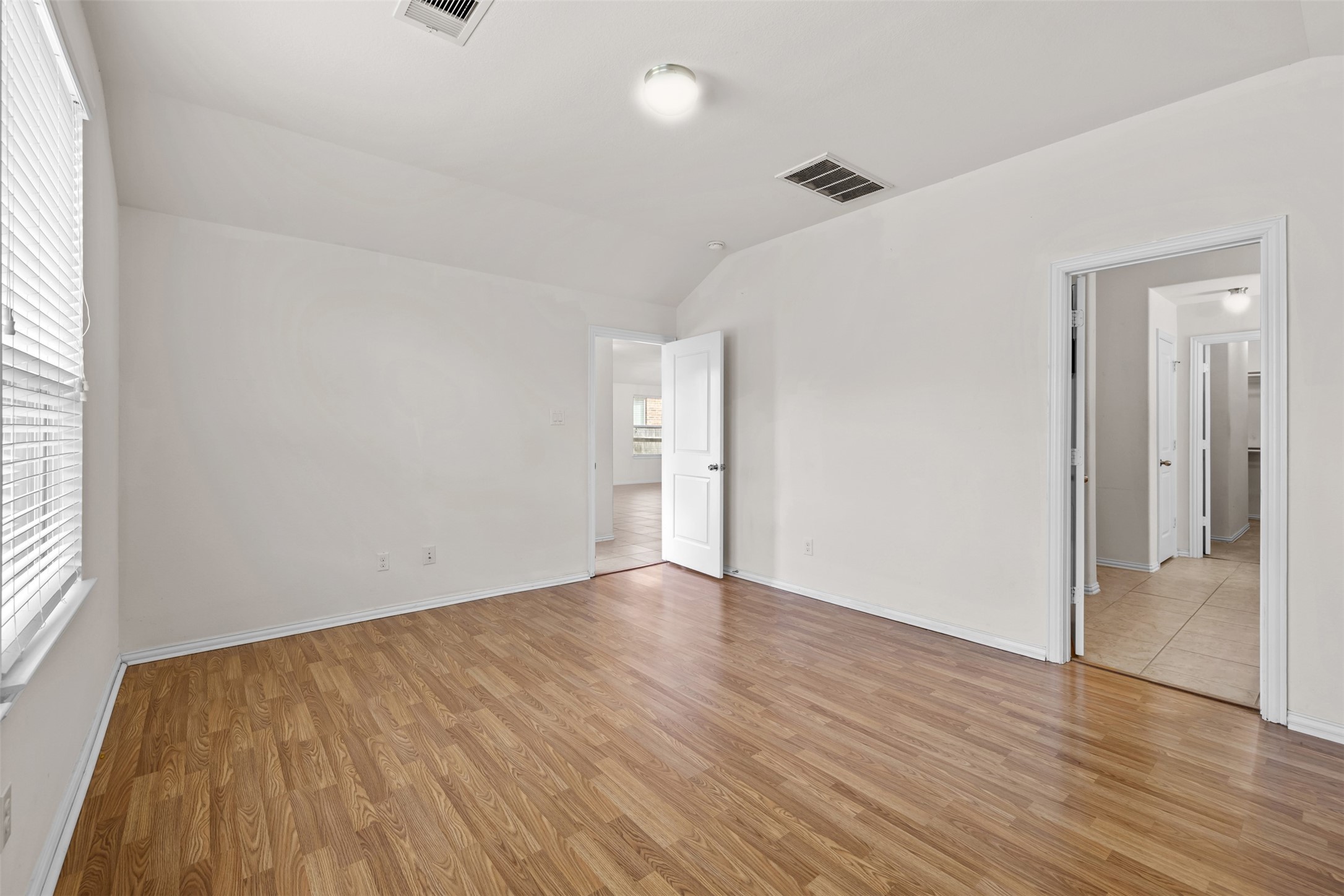 8410 Green Paseo Place Property Photo 13