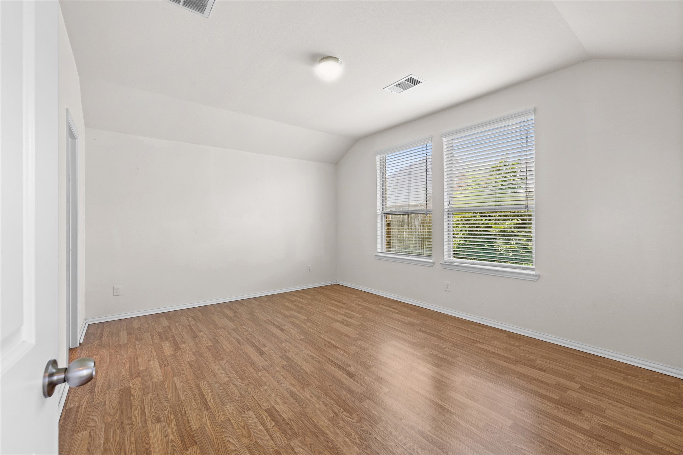 8410 Green Paseo Place Property Photo 13