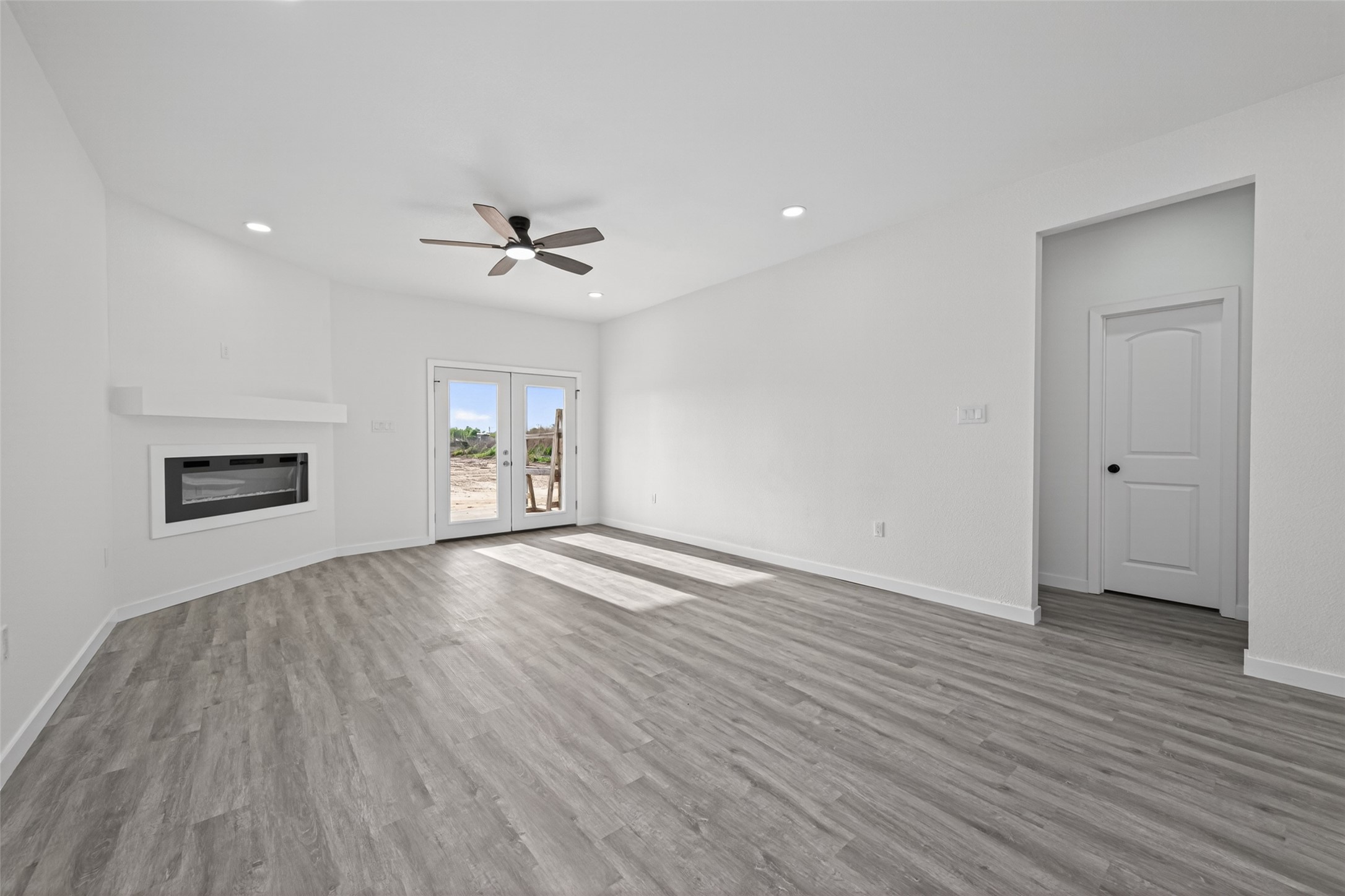 6921 Road 5503 Property Photo 9