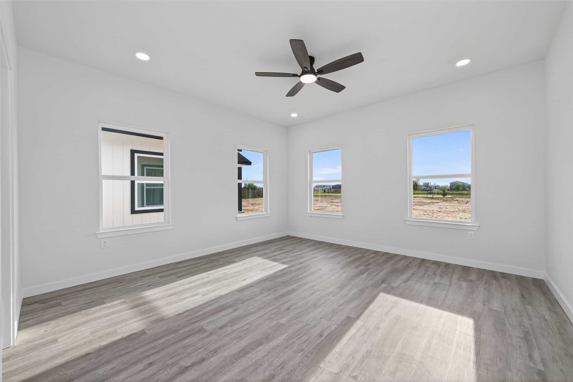 6921 Road 5503 Property Photo 11