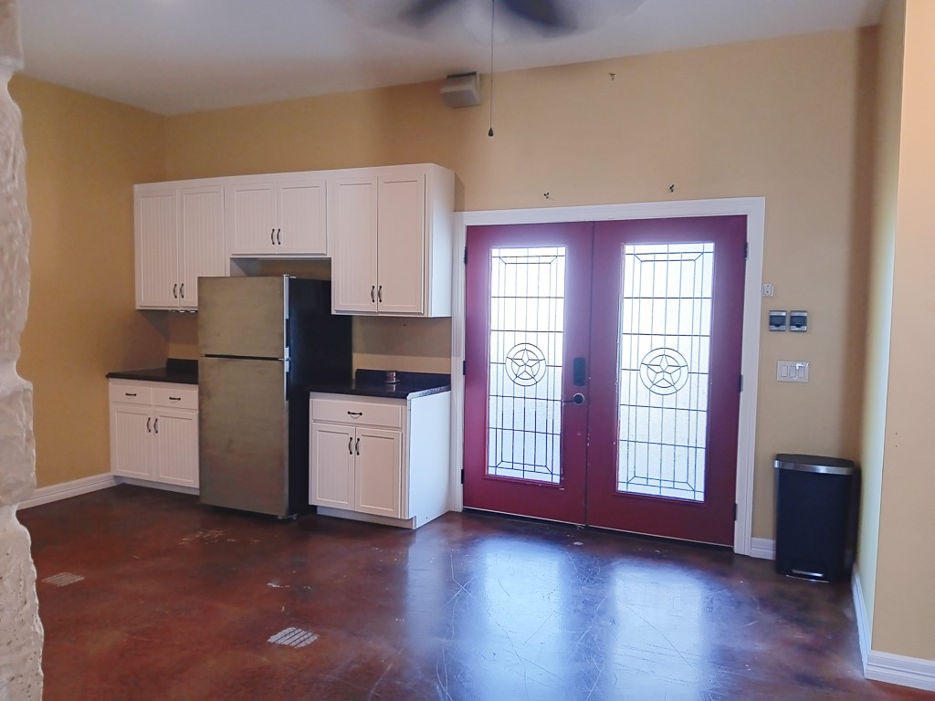 9500 Mayfield Avenue E Property Photo 3