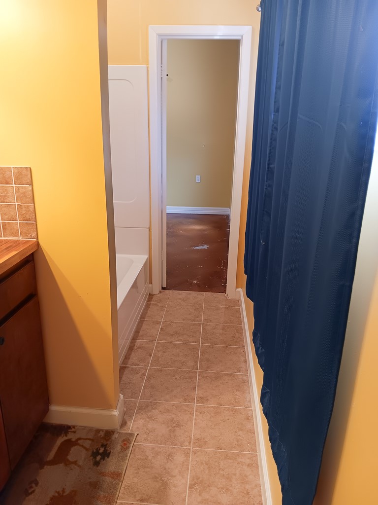 9500 Mayfield Avenue E Property Photo 13