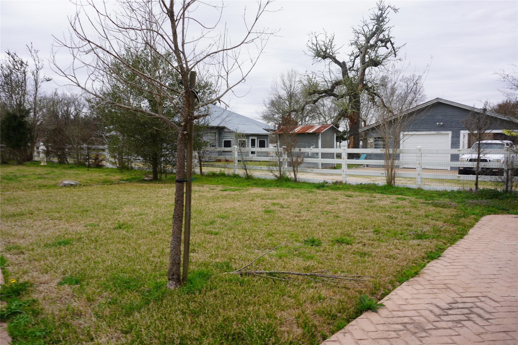 9500 Mayfield Avenue E Property Photo 21