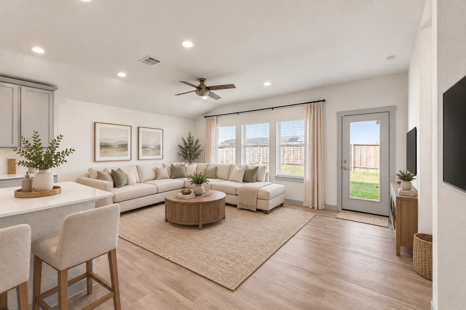 14527 Rain Tree Drive Property Photo 4