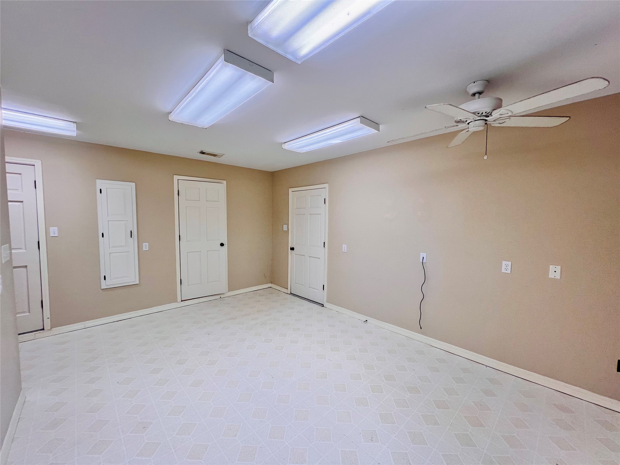 204 Primrose Lane Property Photo 14