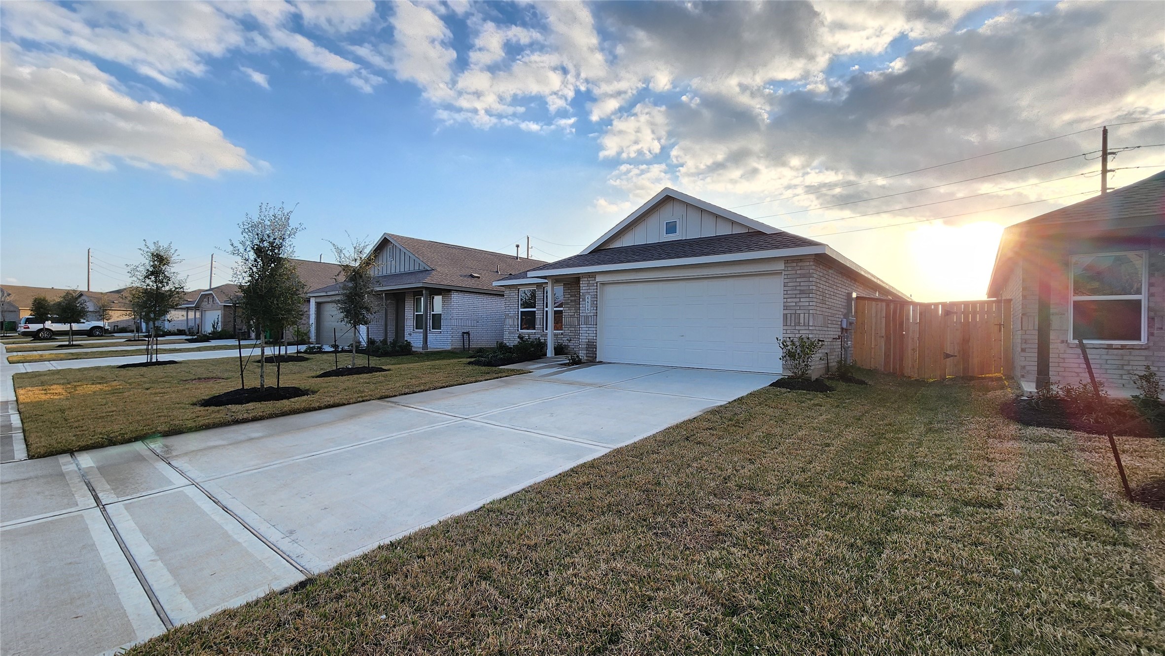 6615 Sassafras Green Drive Property Photo 3