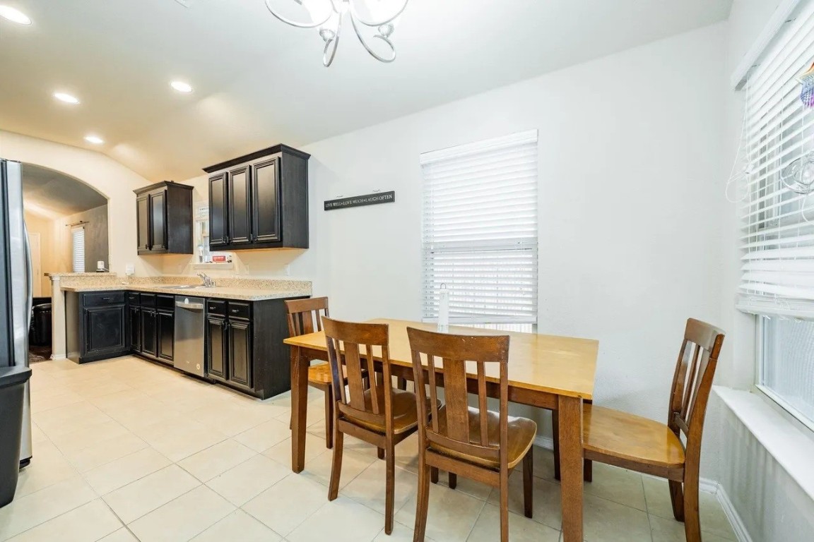 4035 Merriman Drive Property Photo 10