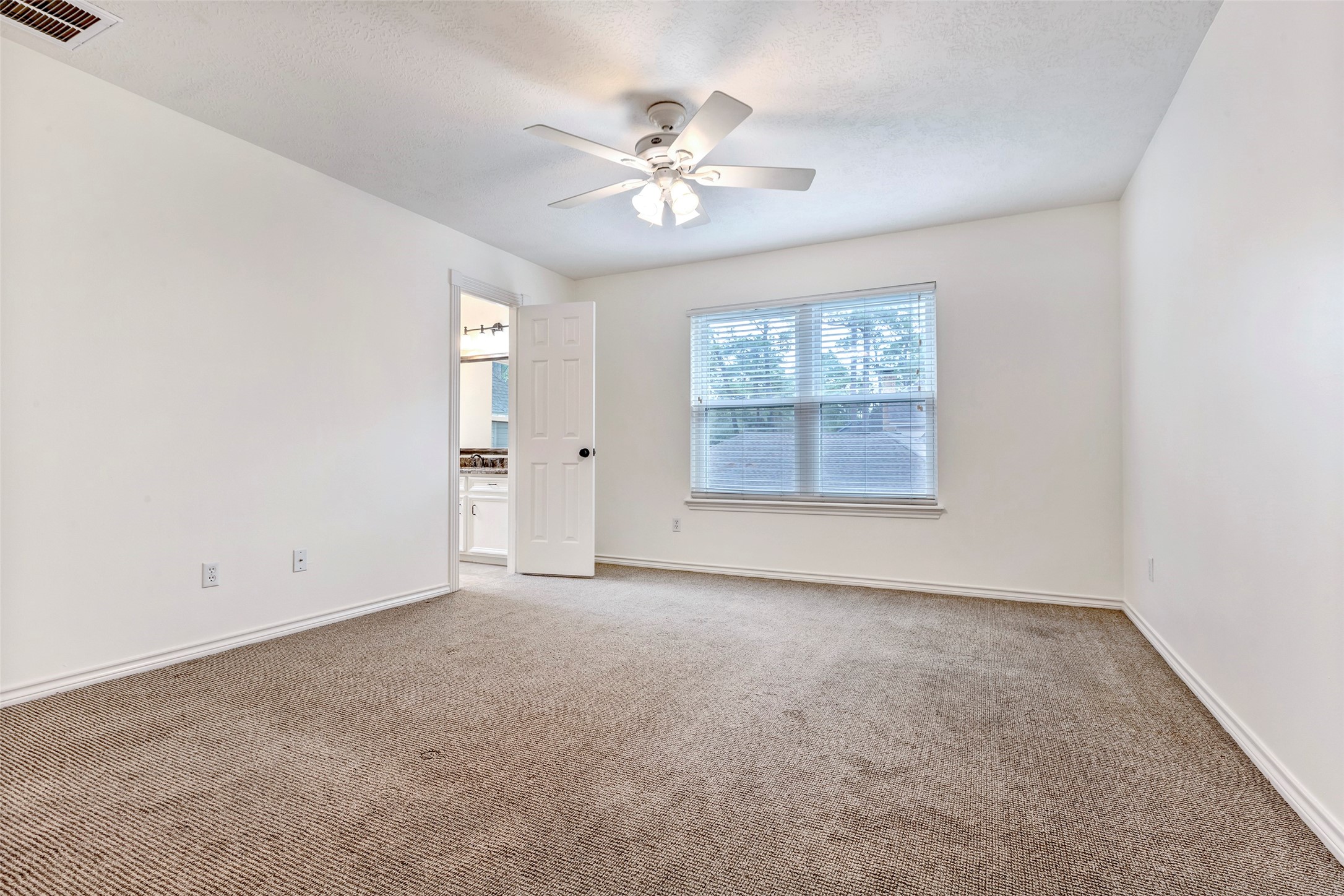 13338 Oddom Court Property Photo 28