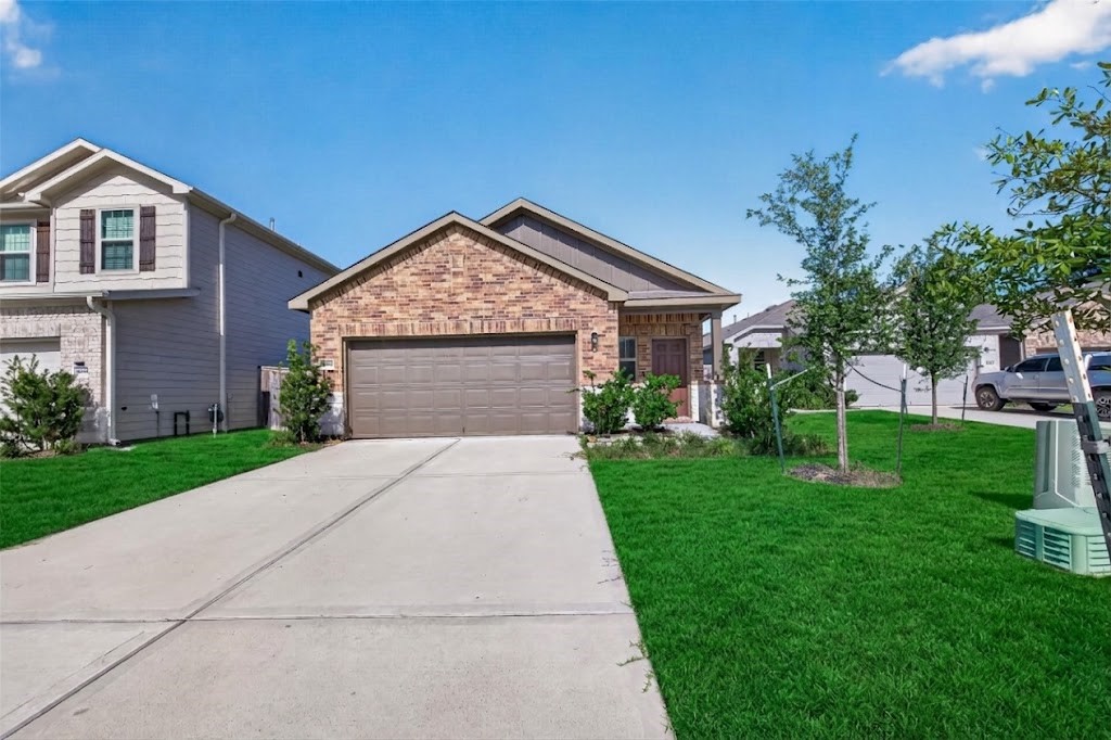 16737 Oak Bough Drive Property Photo 1