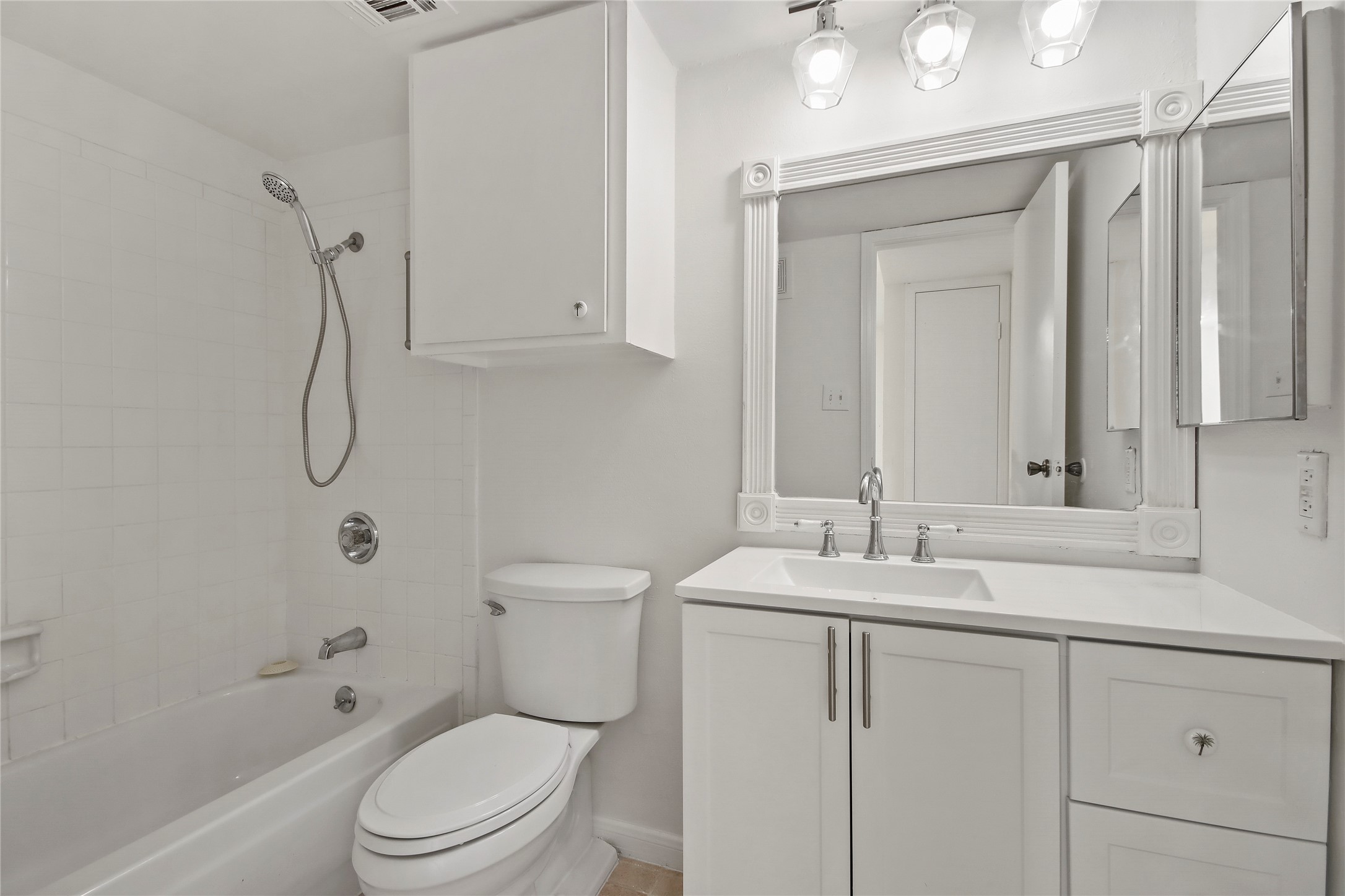 11201 Lynbrook Drive 3503 Property Photo 9