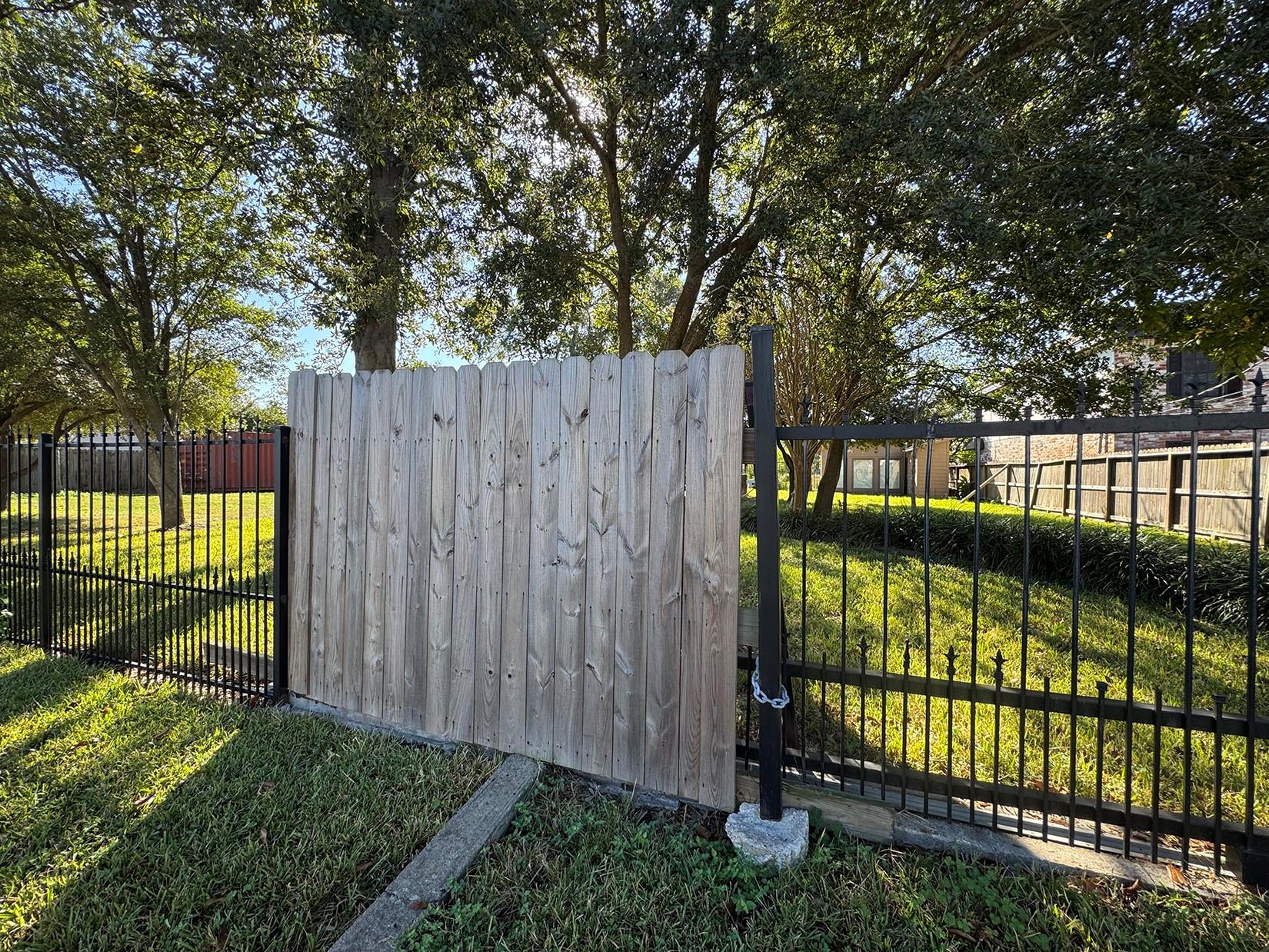 769 Lucky Street Property Photo 4