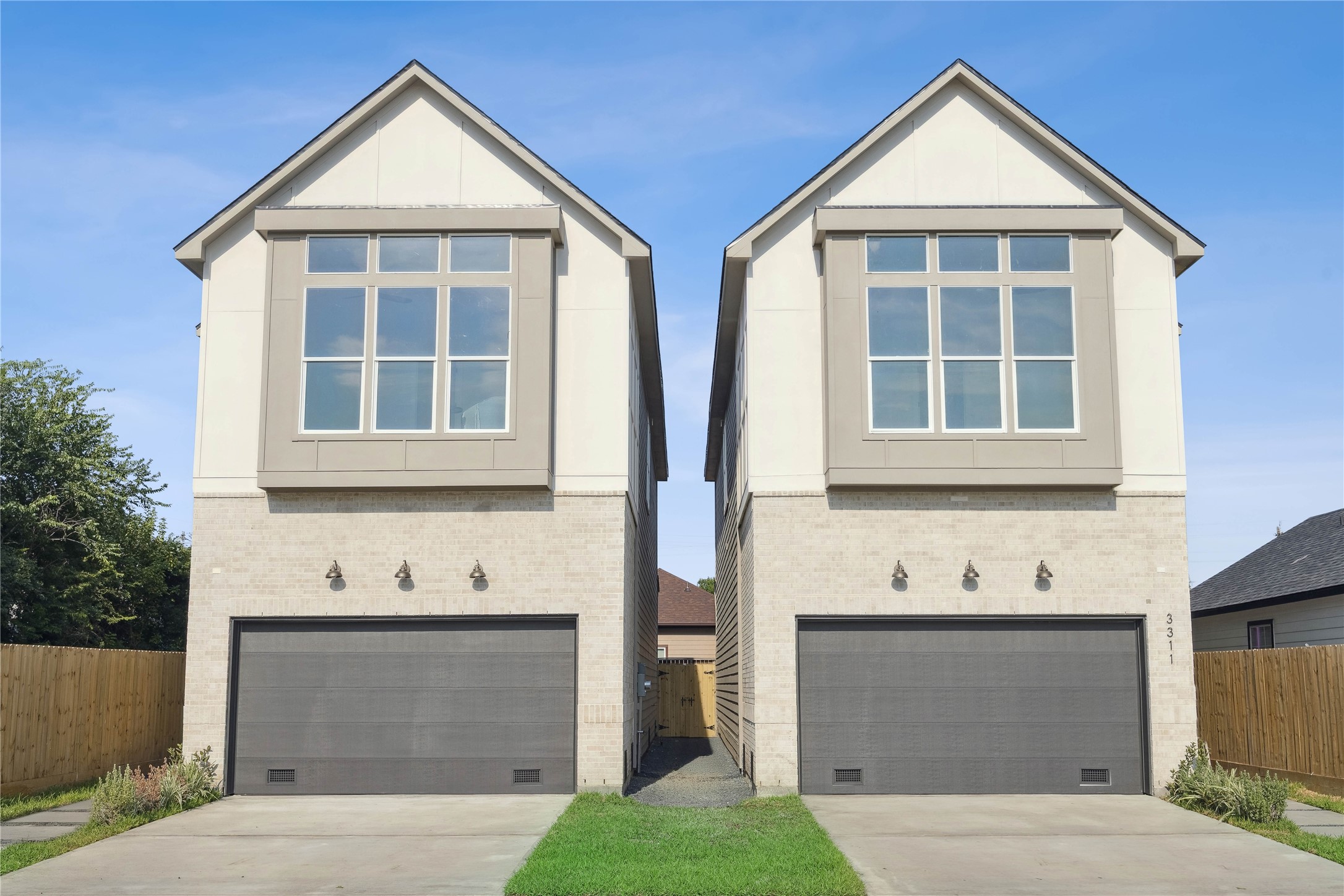 3307 Castor Street Property Photo