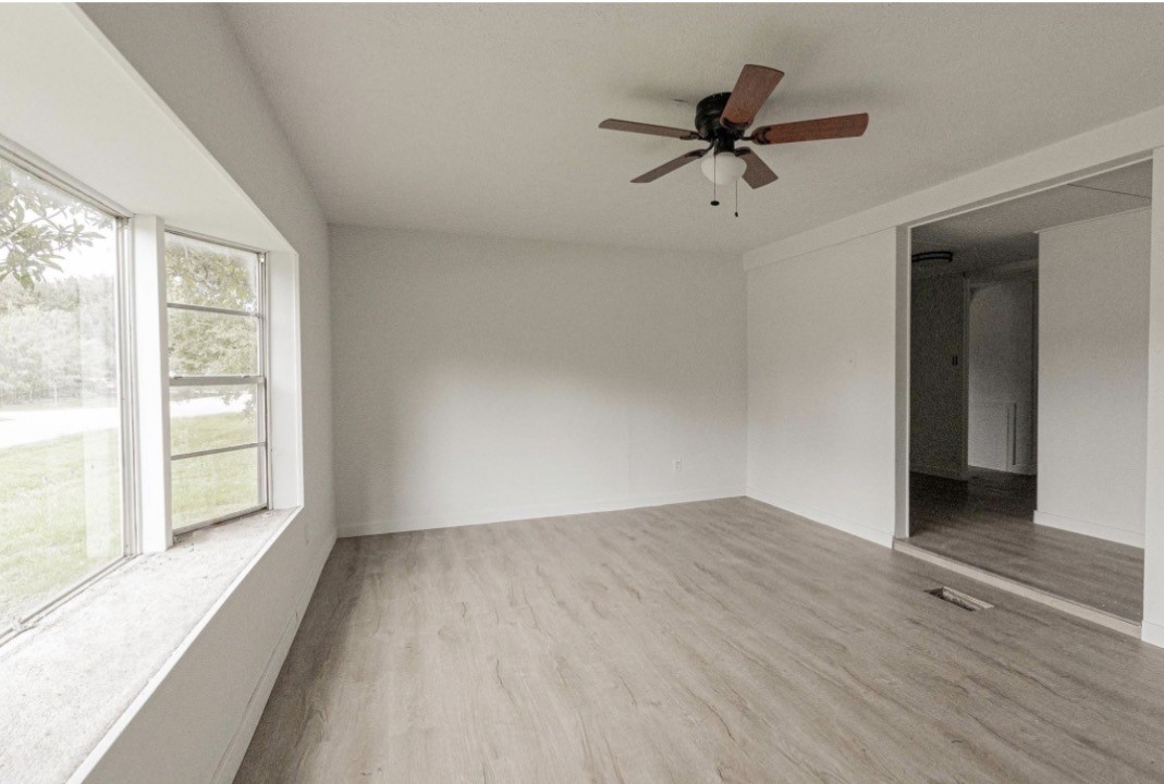 2422 Avilion Court Property Photo 2