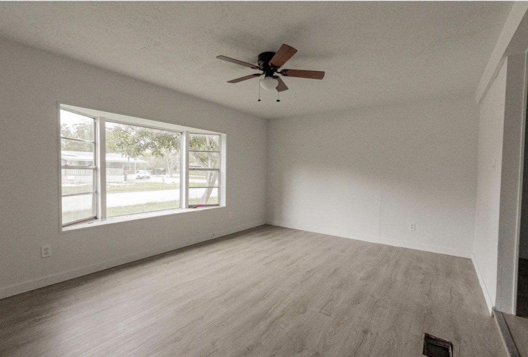 2422 Avilion Court Property Photo 3