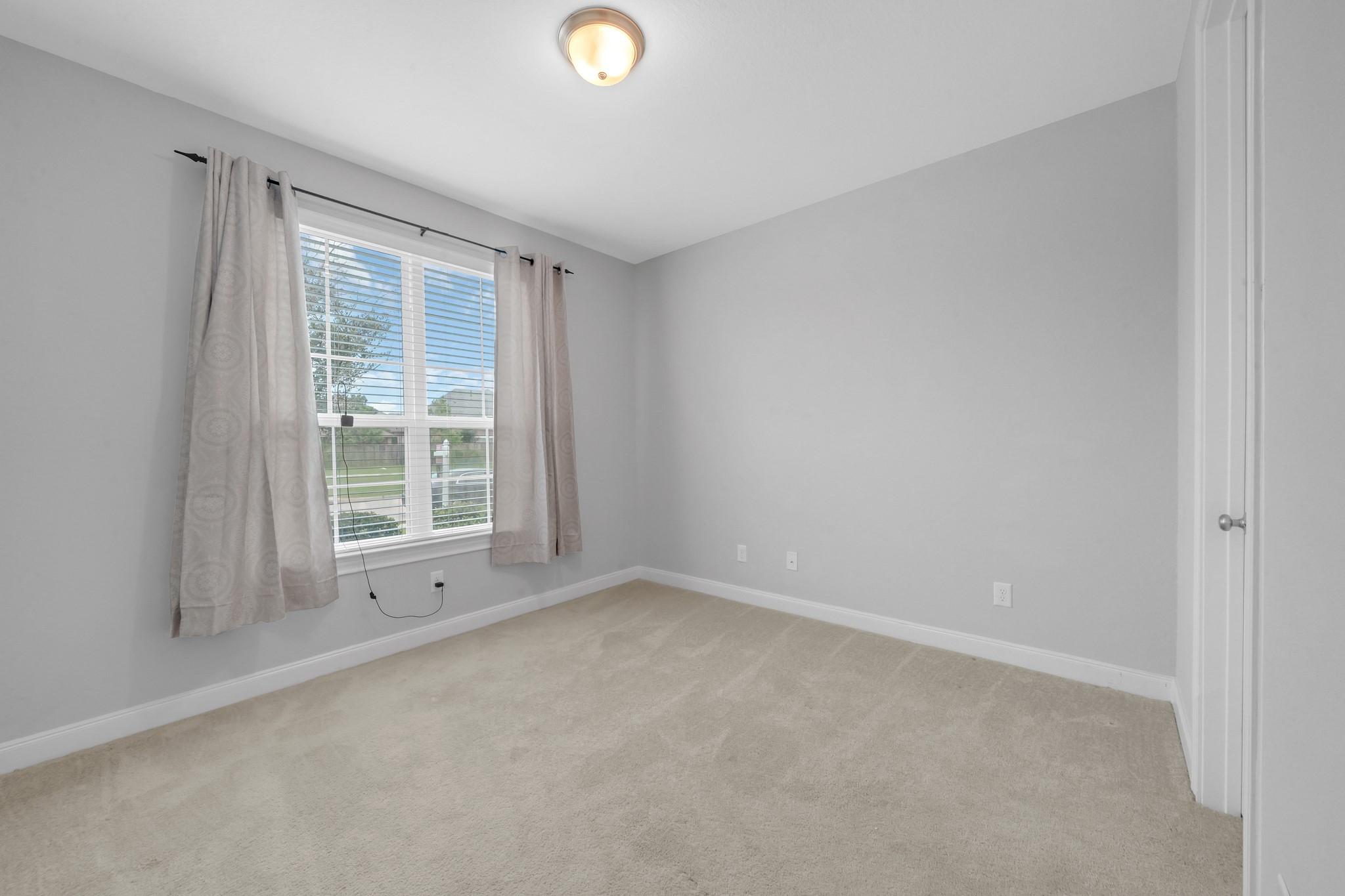 7308 Lake View Terrace Drive Property Photo 6