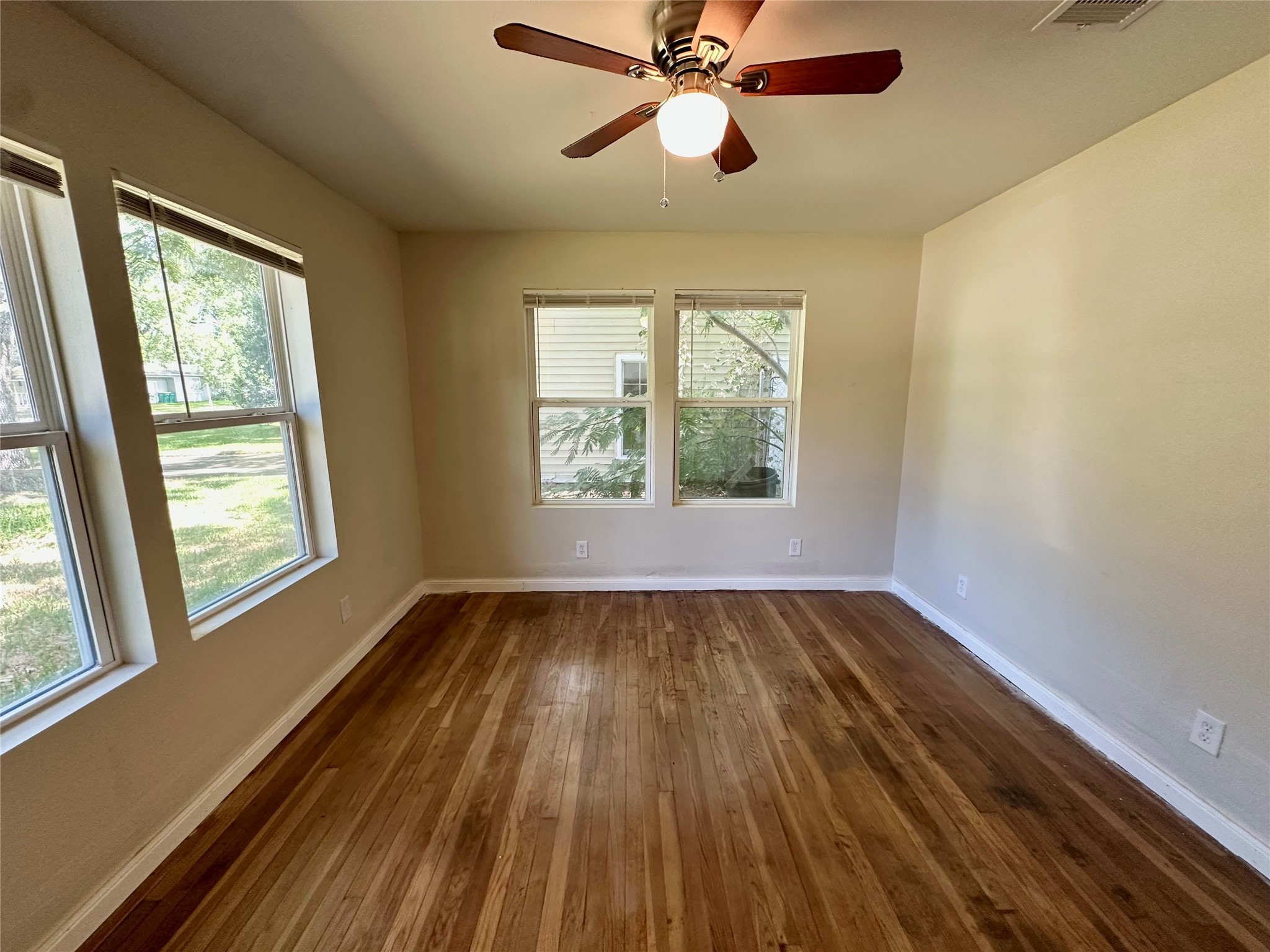 6 Southlawn Circle Property Photo 16