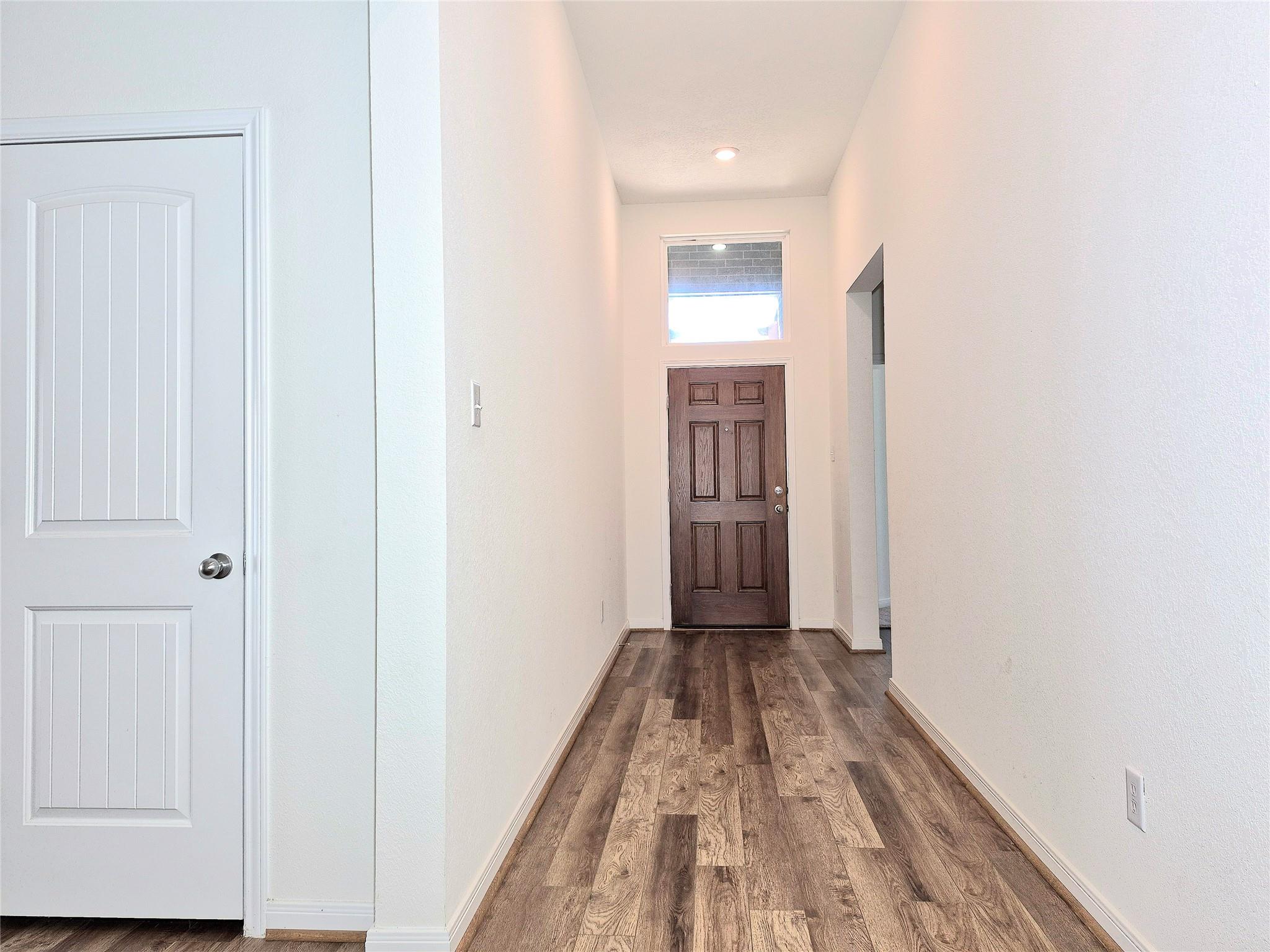6111 Whitewing Road Property Photo 3