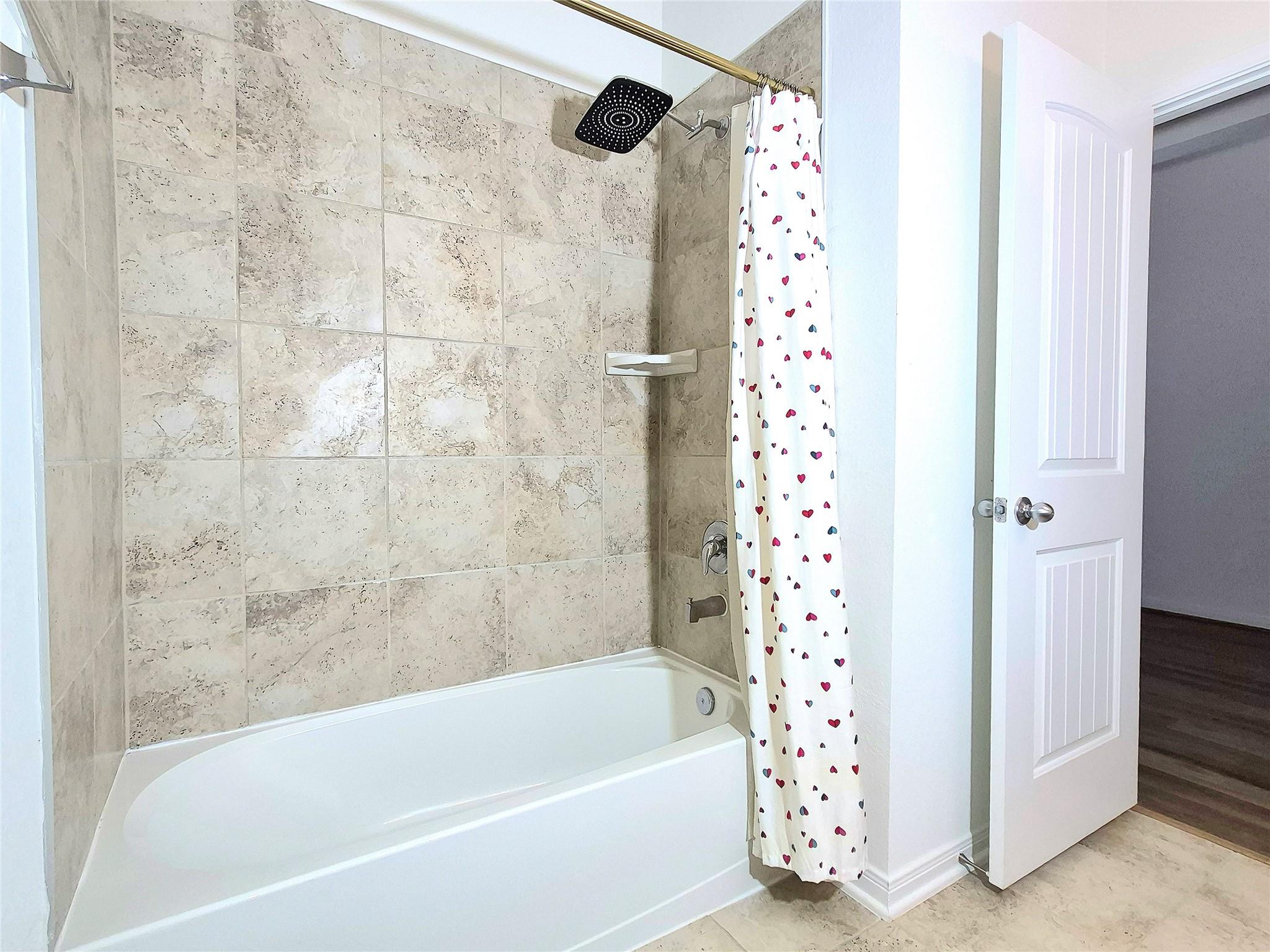 6111 Whitewing Road Property Photo 21