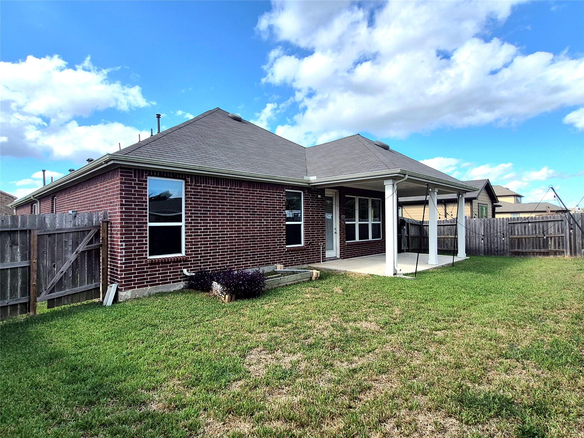 6111 Whitewing Road Property Photo 24