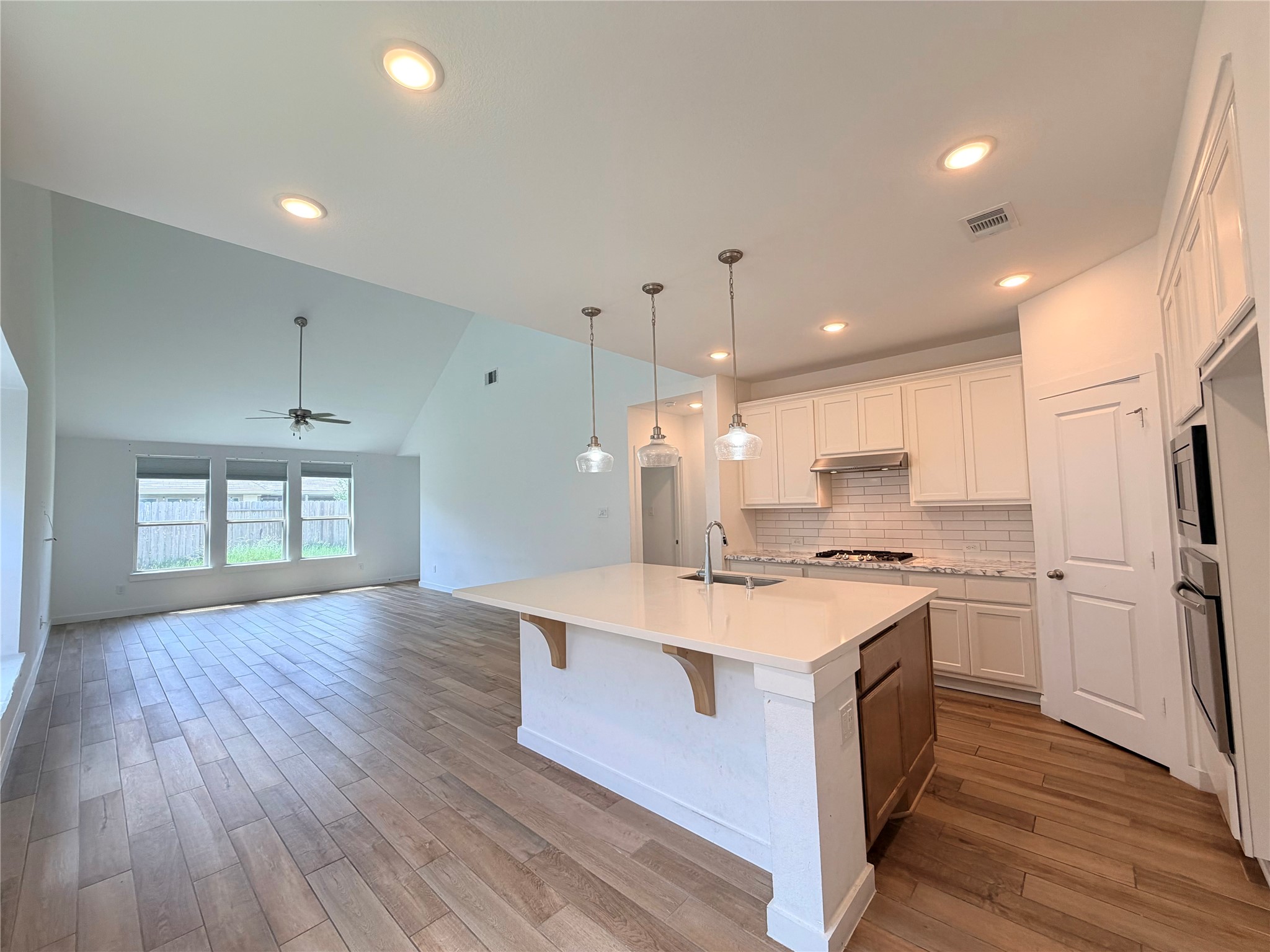 5039 Aspen Orchard Drive Property Photo 4
