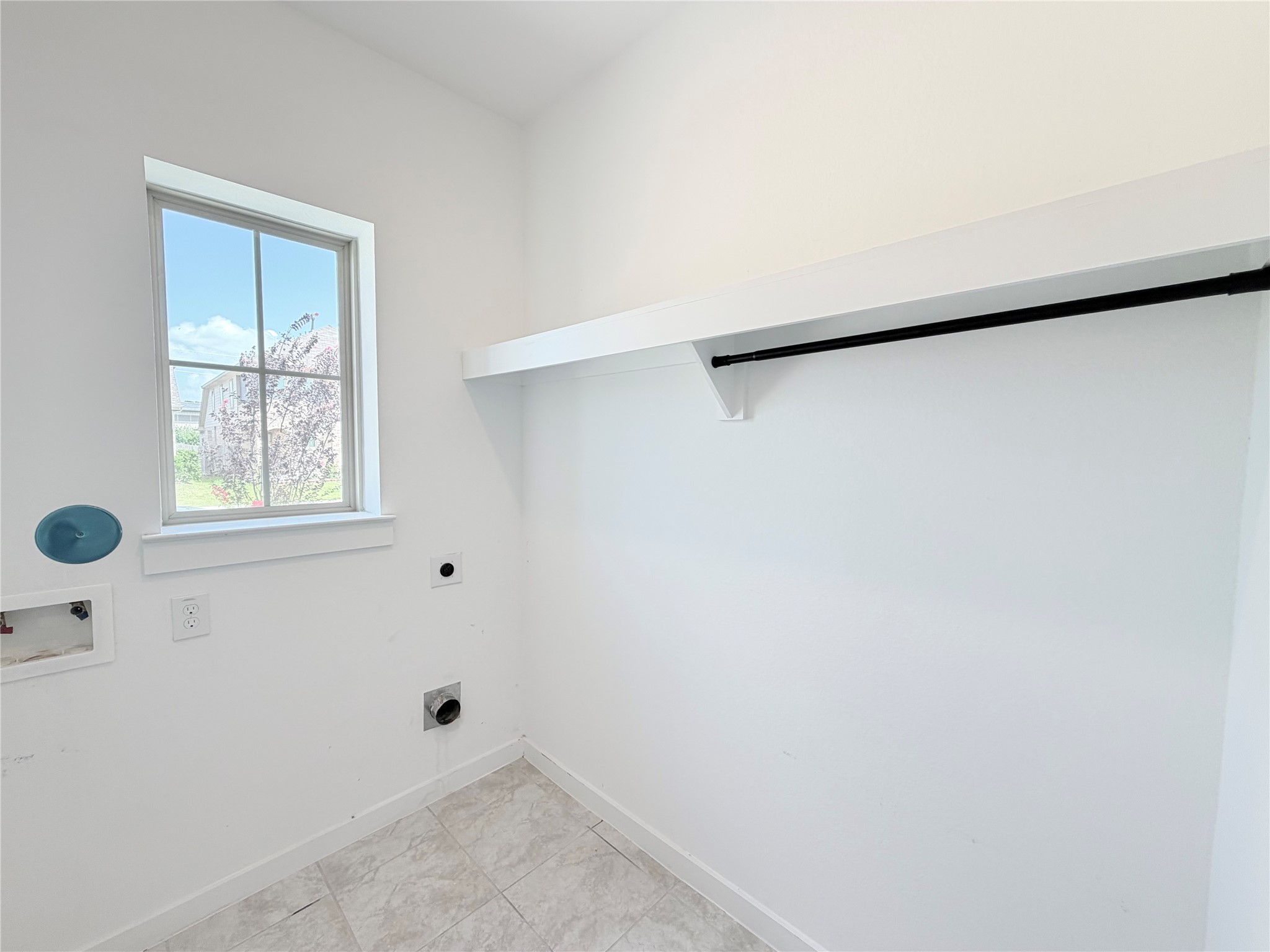 5039 Aspen Orchard Drive Property Photo 10