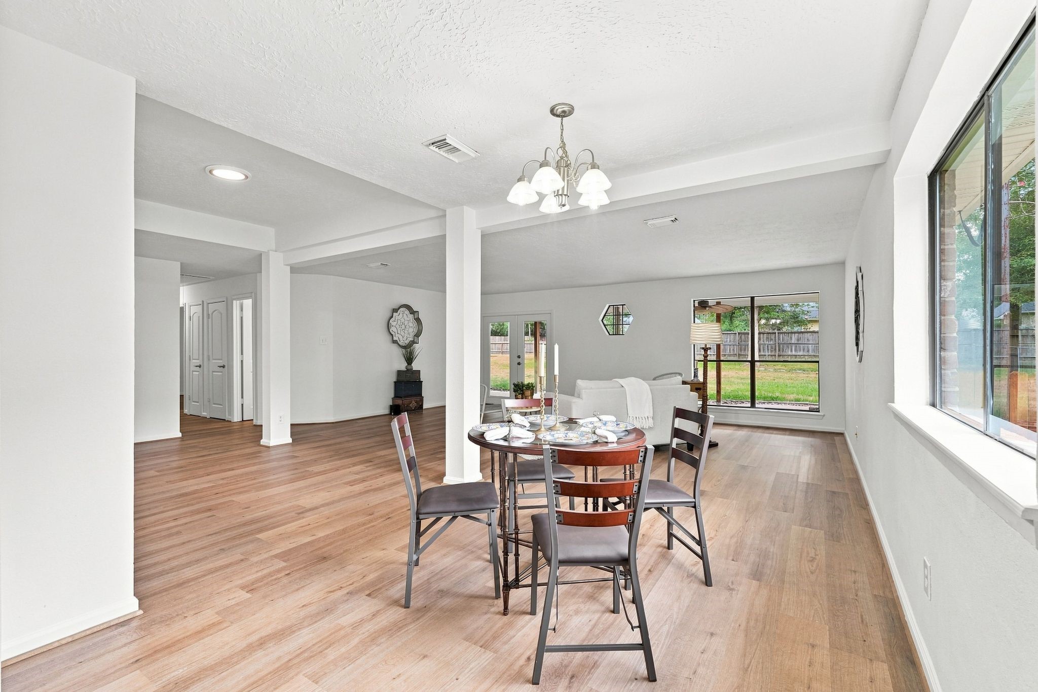 2331 Stableridge Drive Property Photo 14