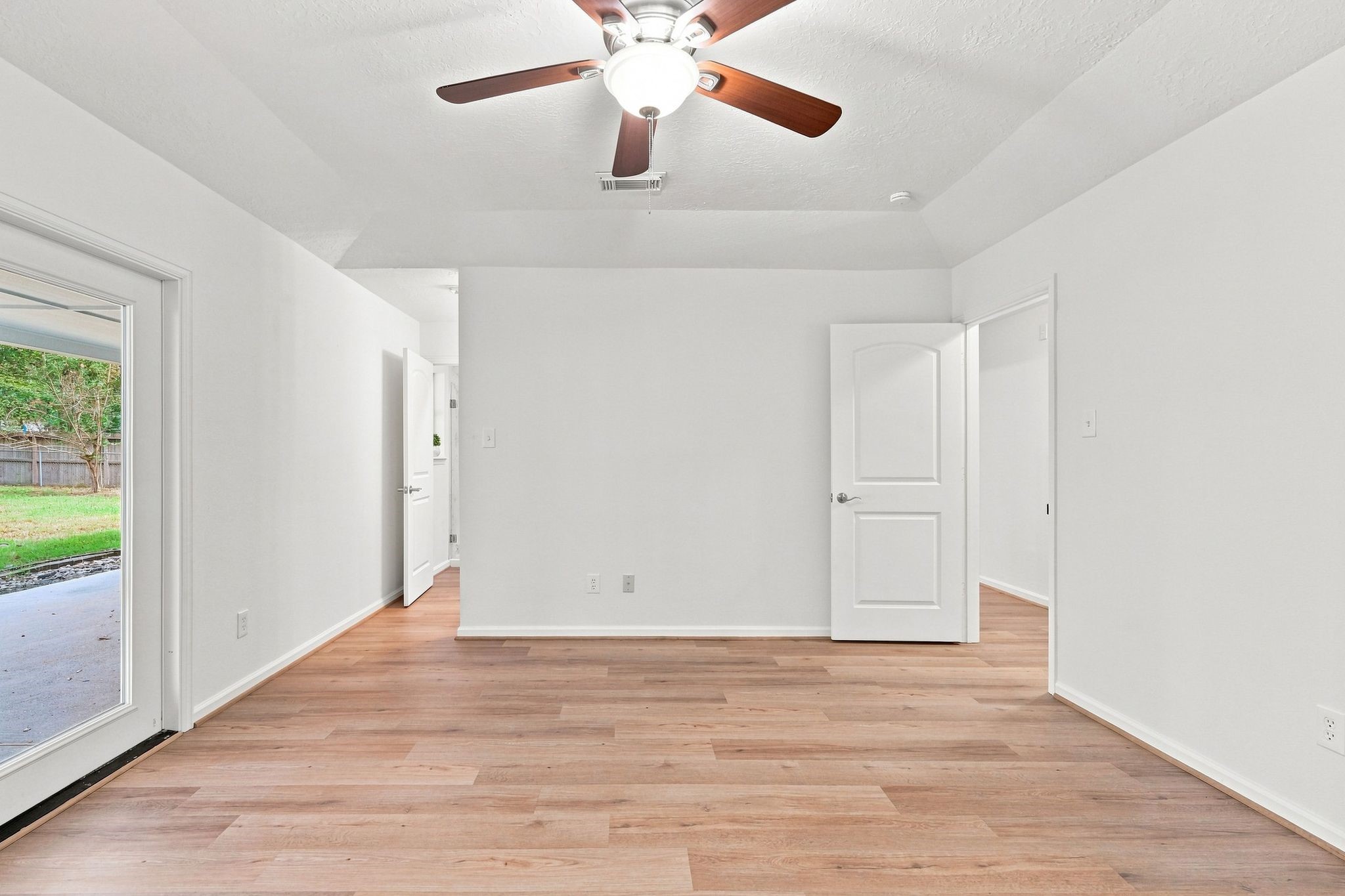 2331 Stableridge Drive Property Photo 24