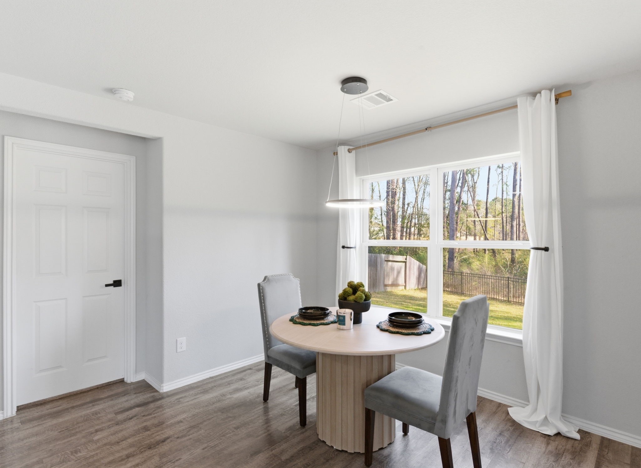 8027 Dauntless Drive Property Photo 13