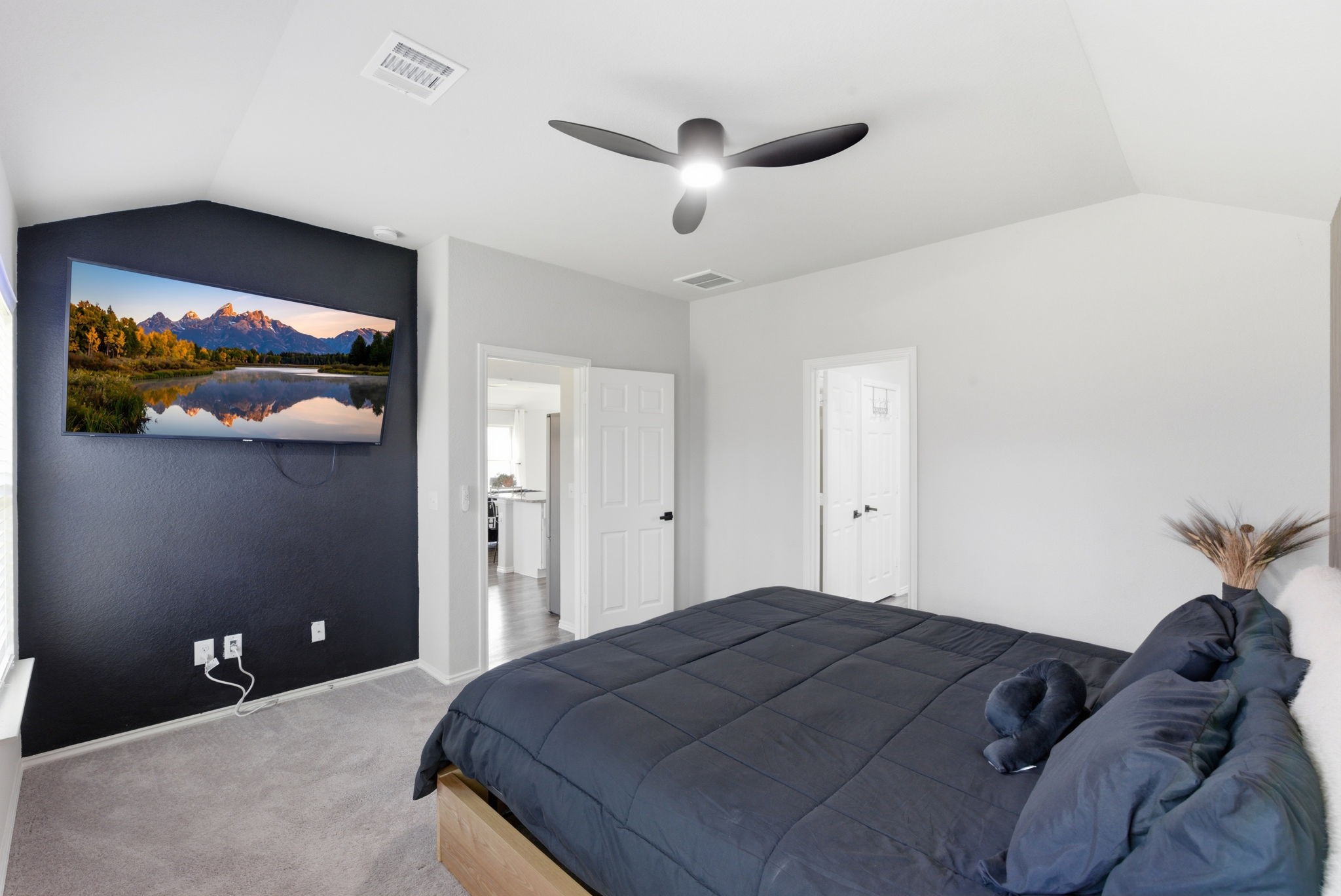 8027 Dauntless Drive Property Photo 22