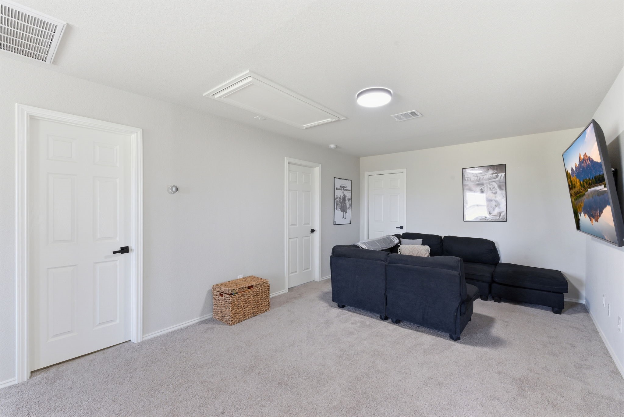8027 Dauntless Drive Property Photo 29