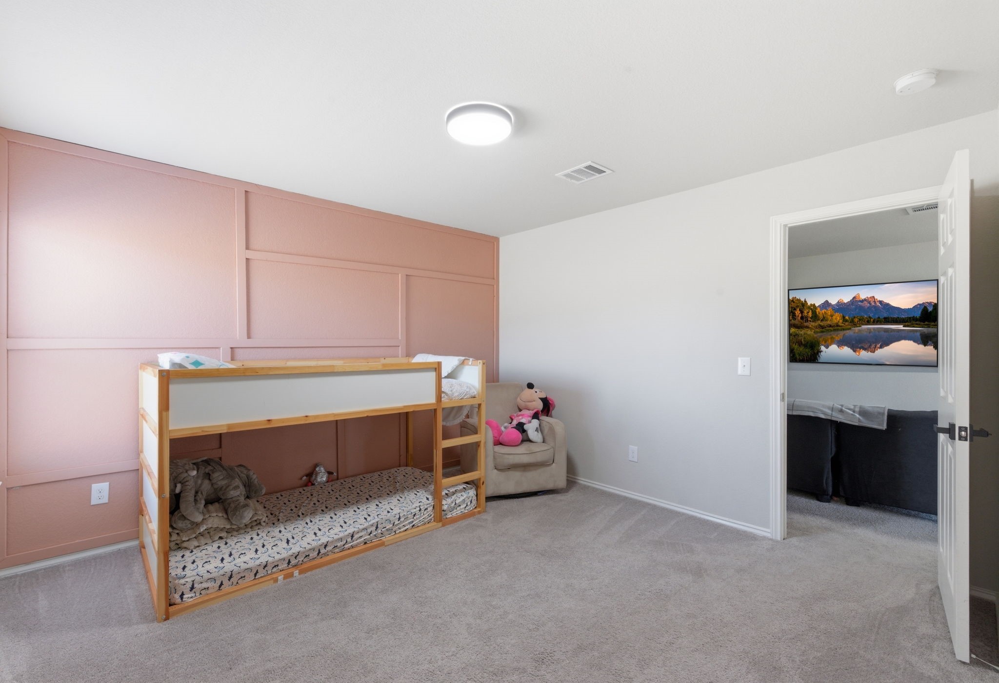 8027 Dauntless Drive Property Photo 32