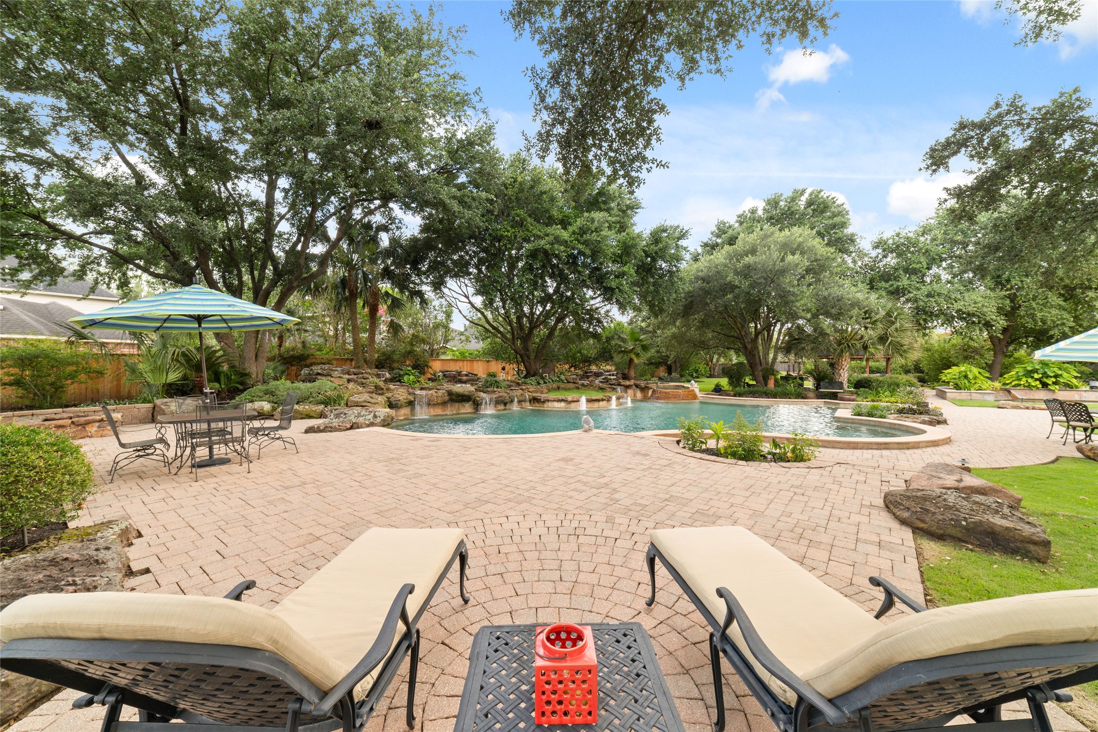 16603 Hamilton Park Drive Property Photo 3