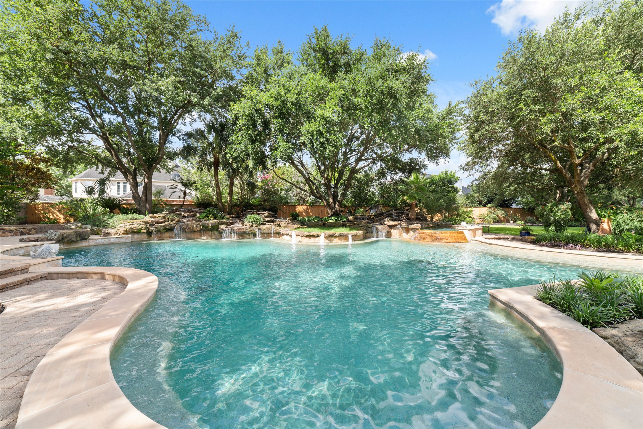 16603 Hamilton Park Drive Property Photo 4