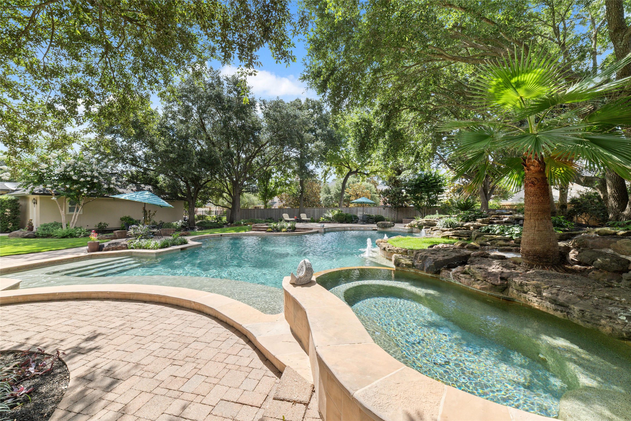16603 Hamilton Park Drive Property Photo 6