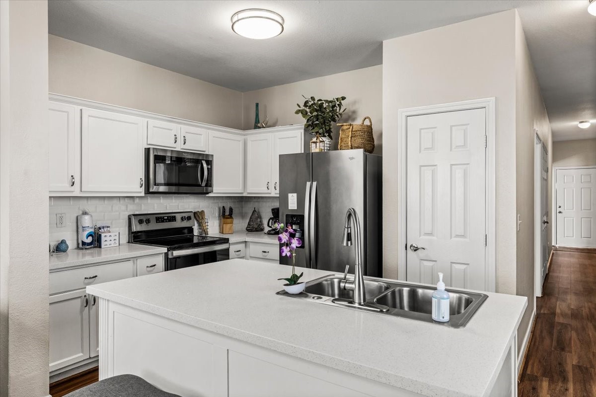 1223 Avenue M Property Photo 10