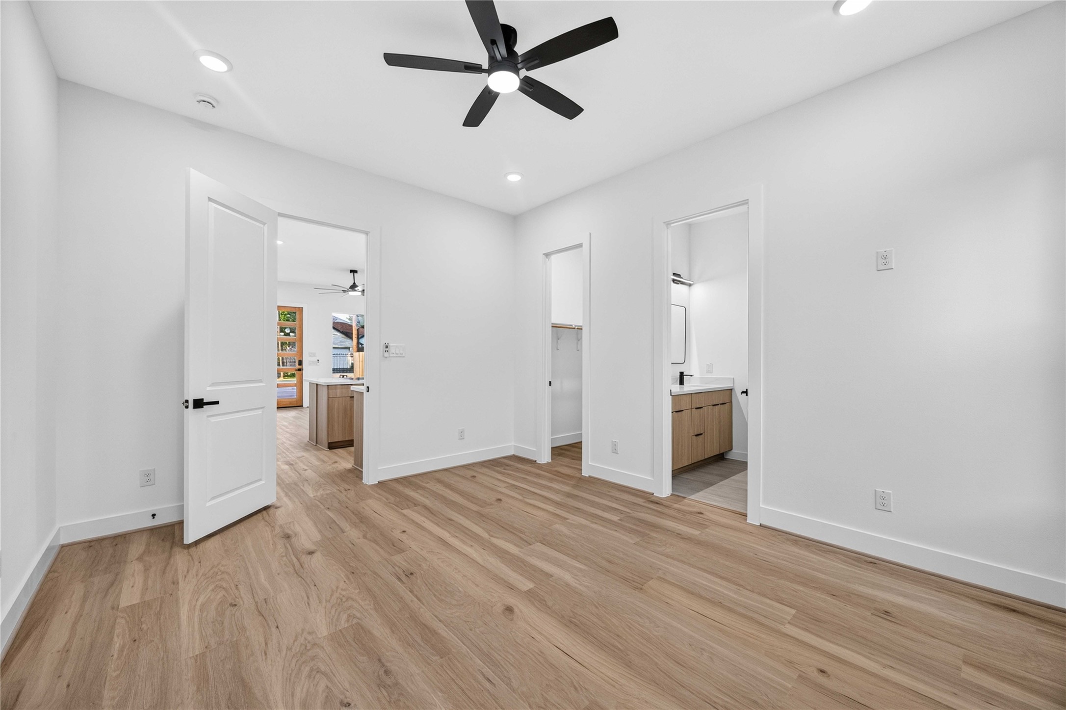 4633 Mallow Street Property Photo 14