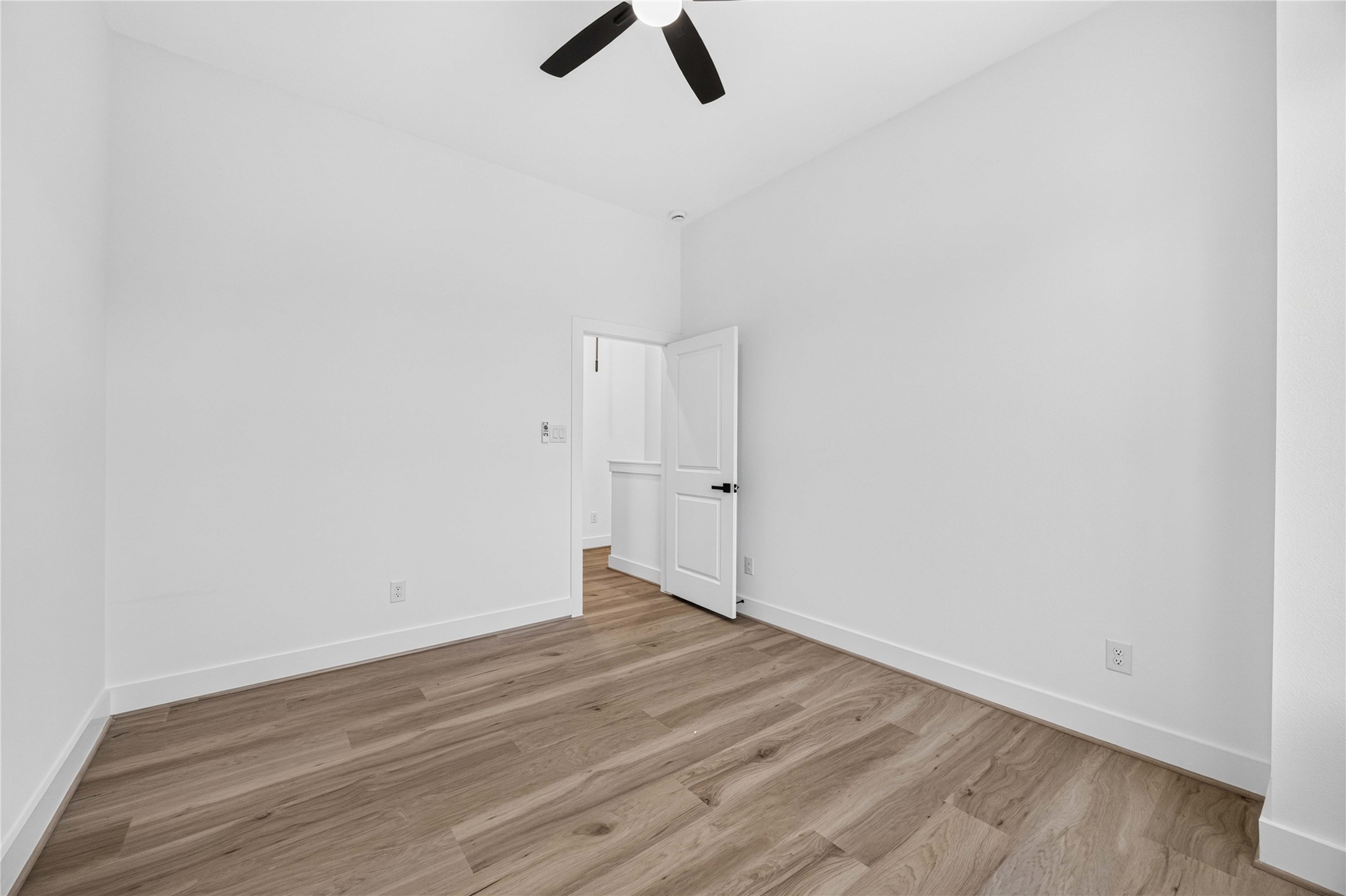 4633 Mallow Street Property Photo 22
