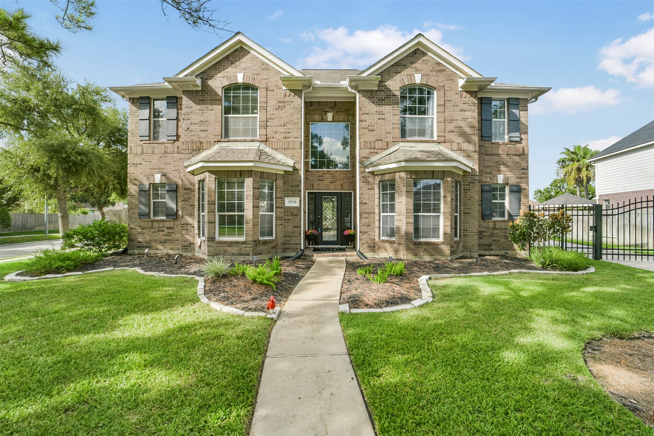 15730 Lake Loop Drive Property Photo 1