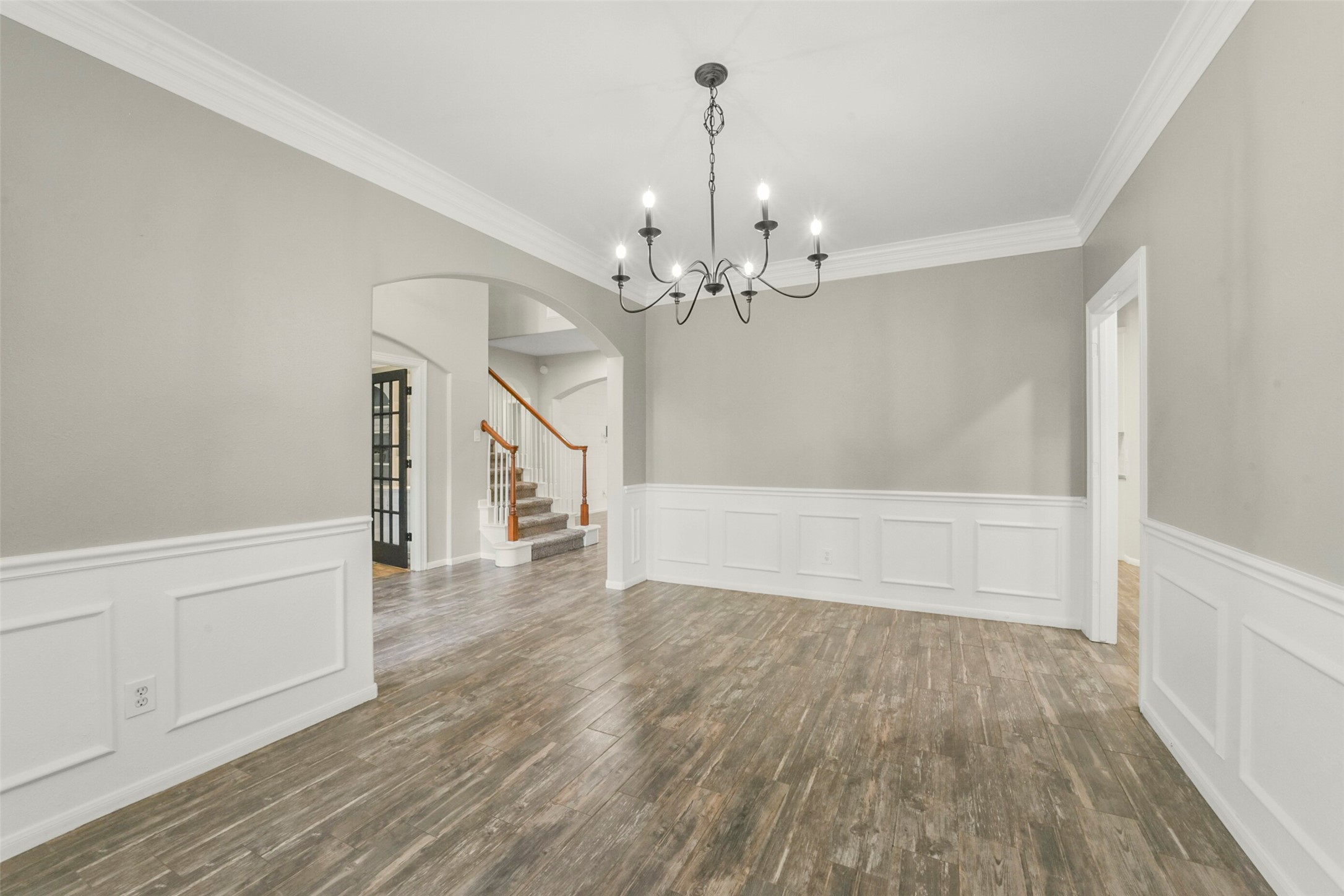 15730 Lake Loop Drive Property Photo 8