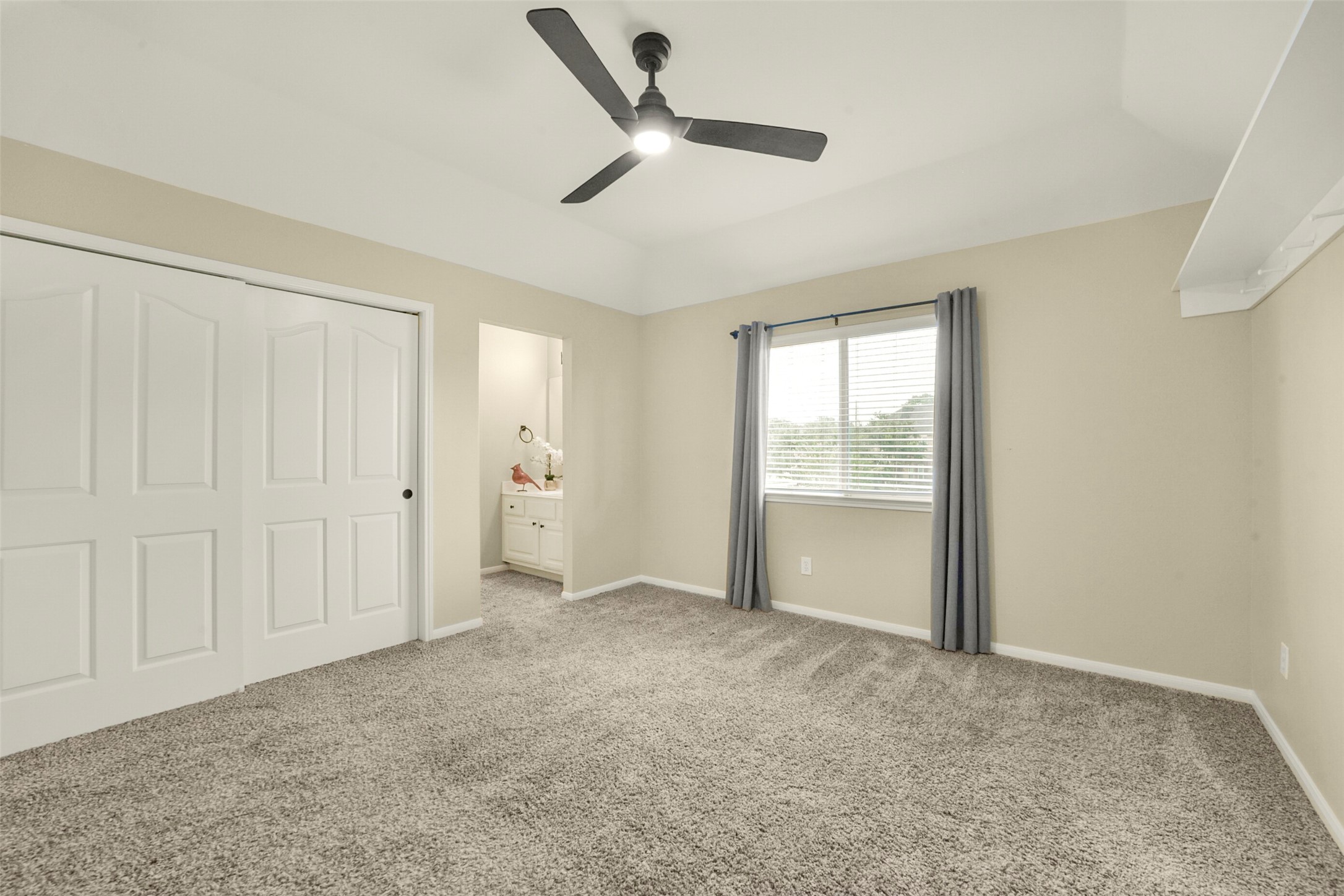 15730 Lake Loop Drive Property Photo 32