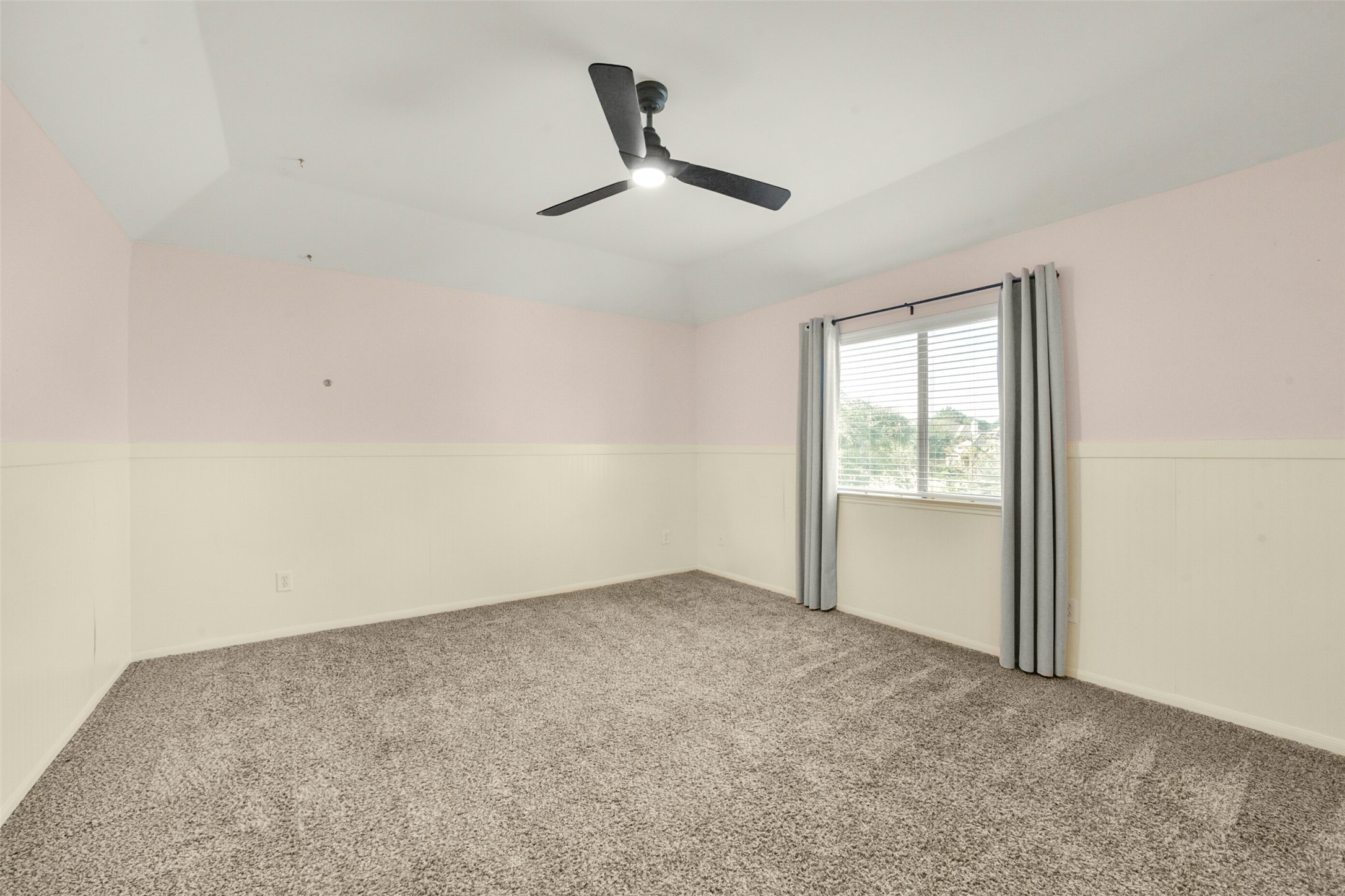 15730 Lake Loop Drive Property Photo 36