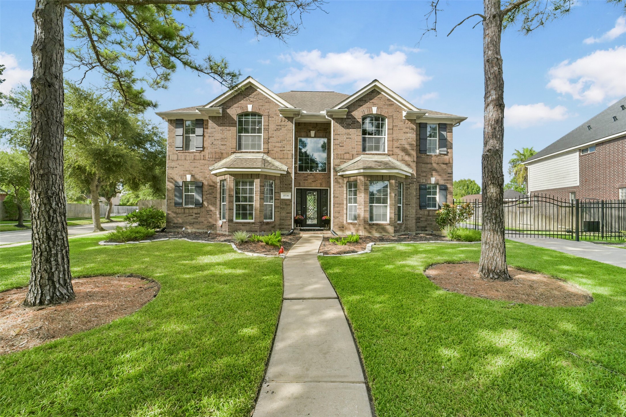15730 Lake Loop Drive Property Photo 40