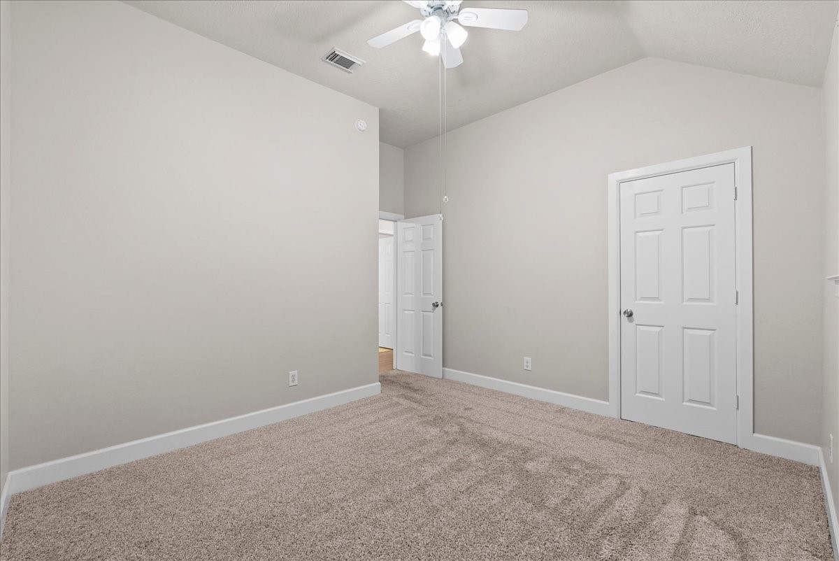 407 Crimson Coast Drive Property Photo 29